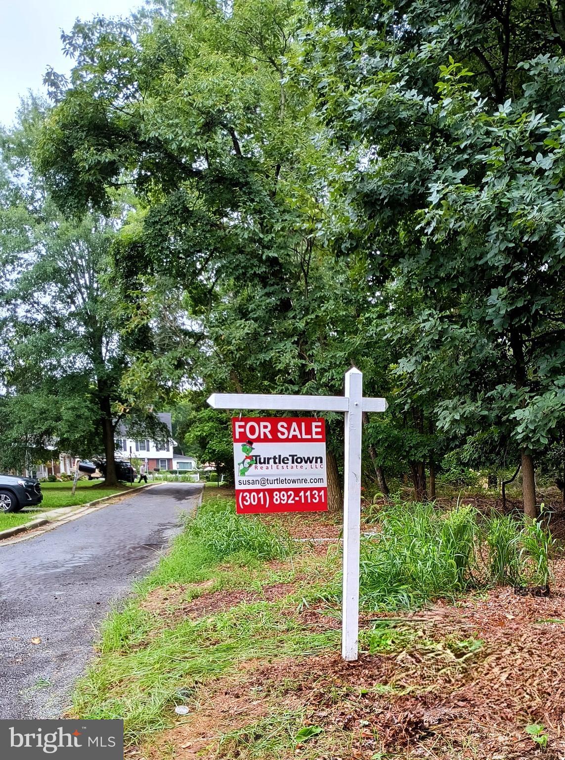 TREASURE COVE - Land