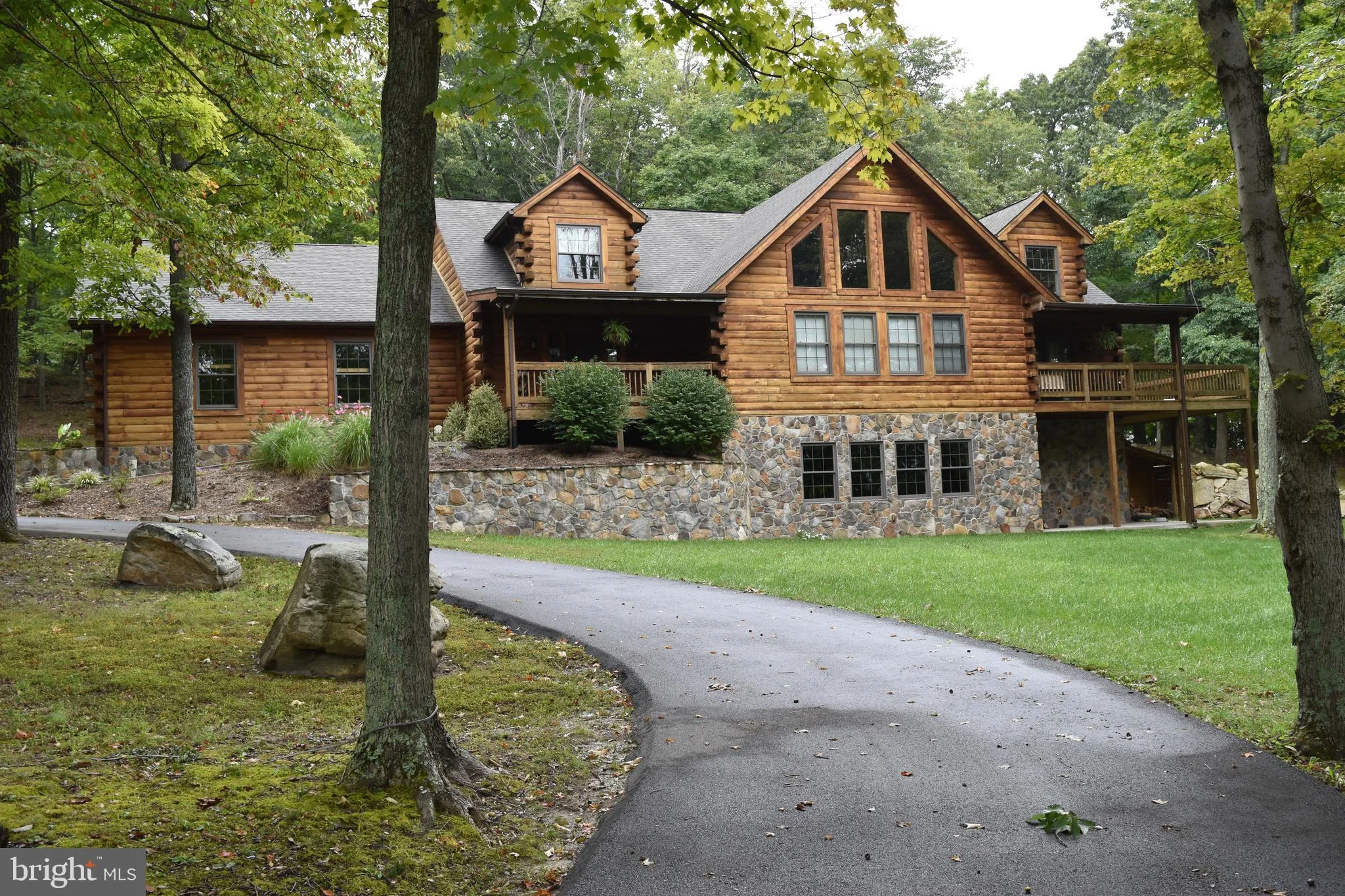 134 Ridgewood Trail, Berkeley Springs, WV 25411