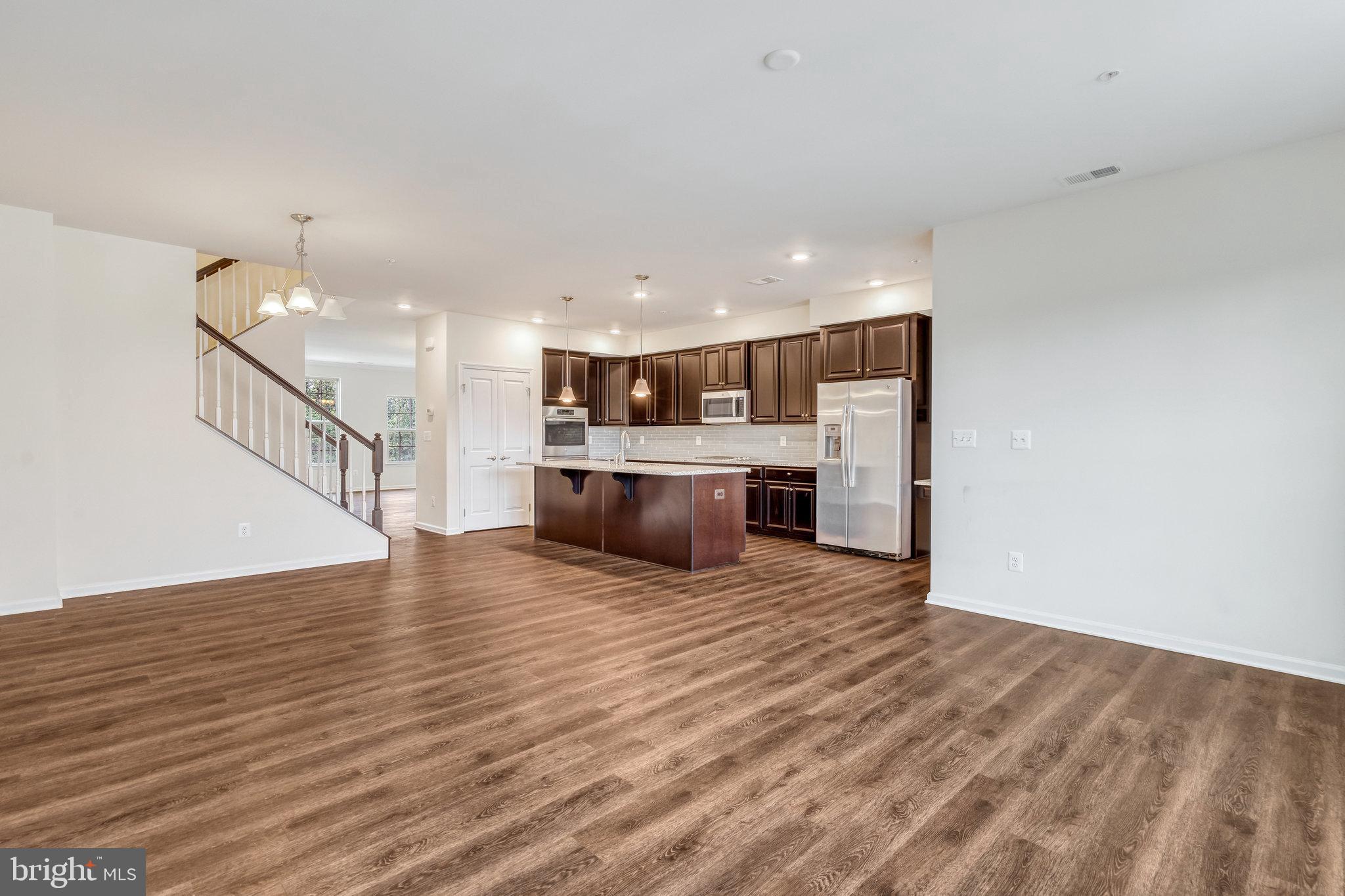 VIRGINIA MANOR CONDOMINIUM - Residential