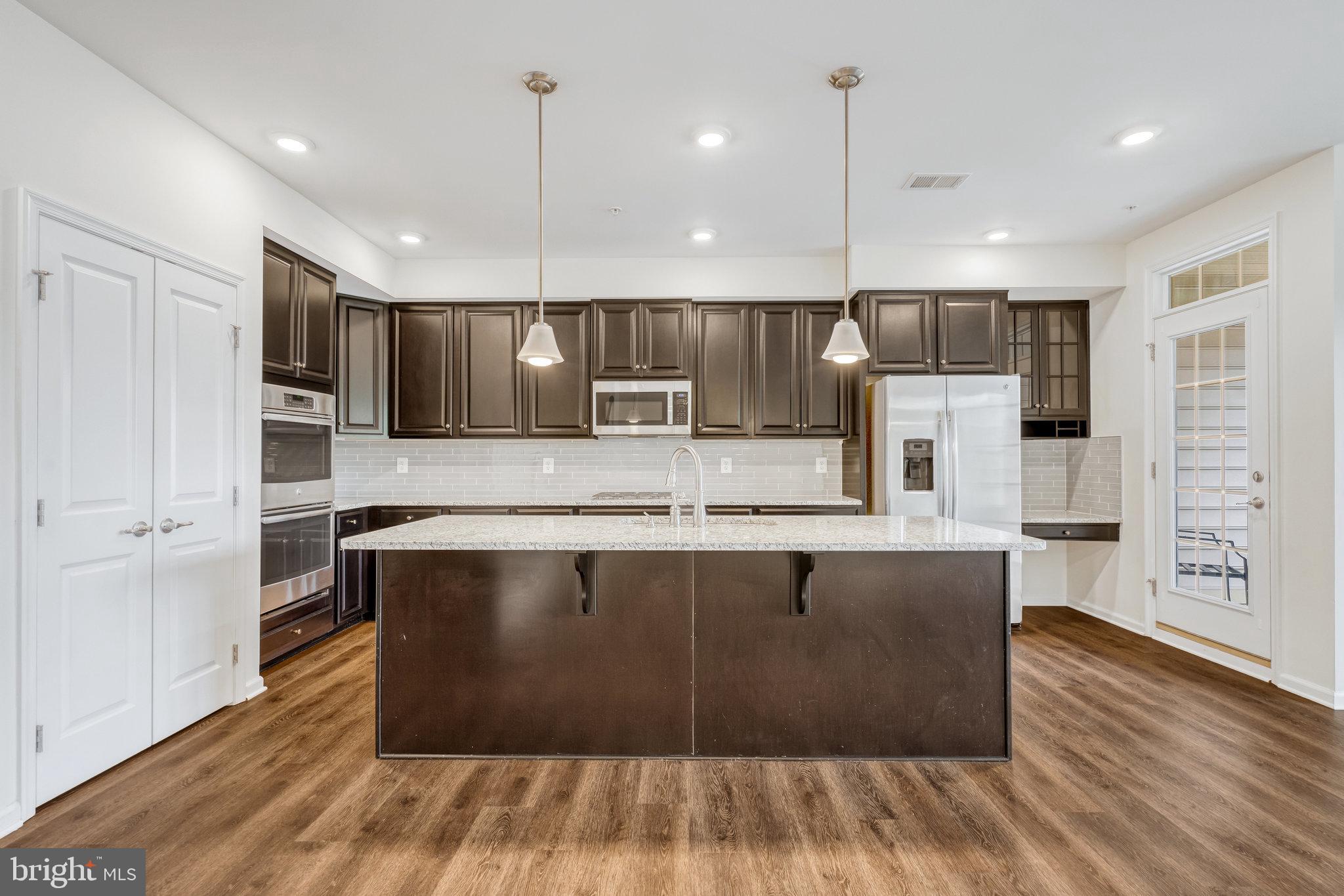 VIRGINIA MANOR CONDOMINIUM - Residential