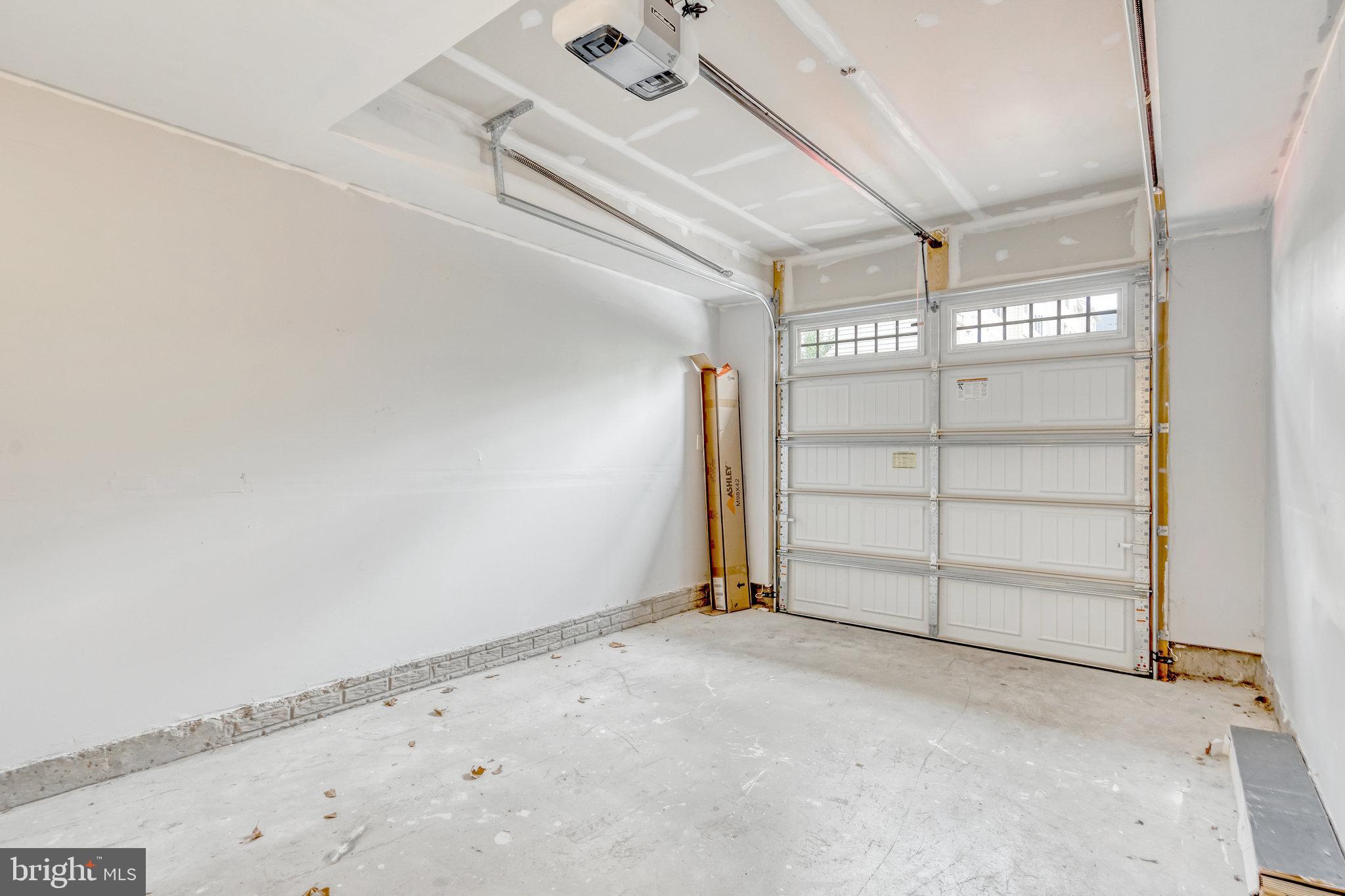 VIRGINIA MANOR CONDOMINIUM - Residential