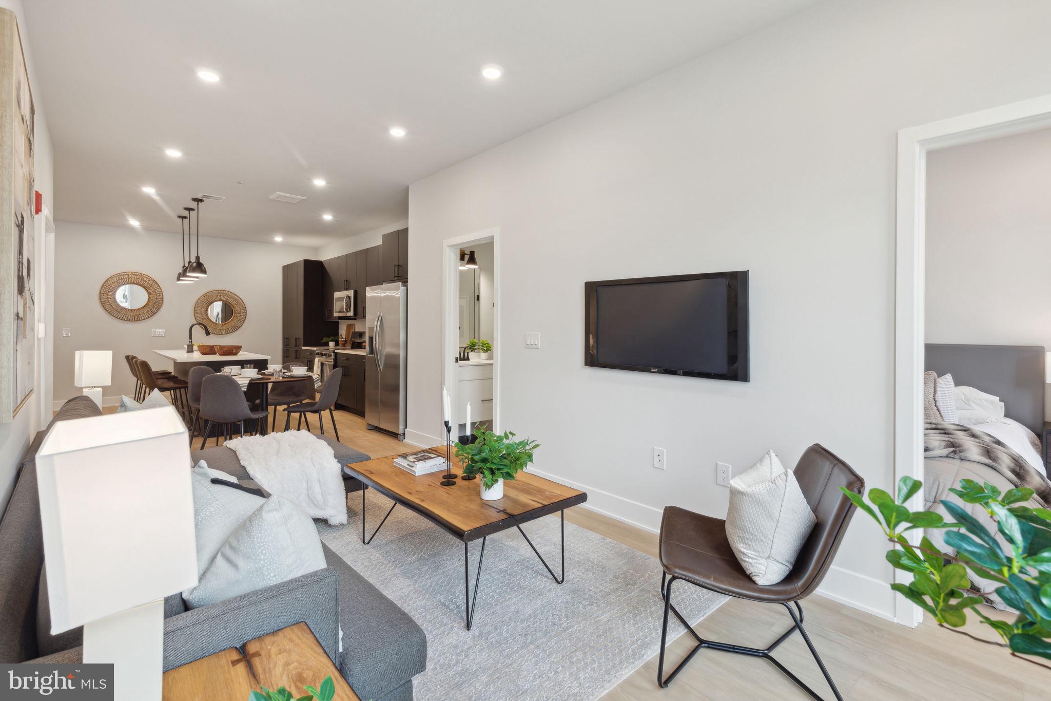 ROXBOROUGH - Residential Lease