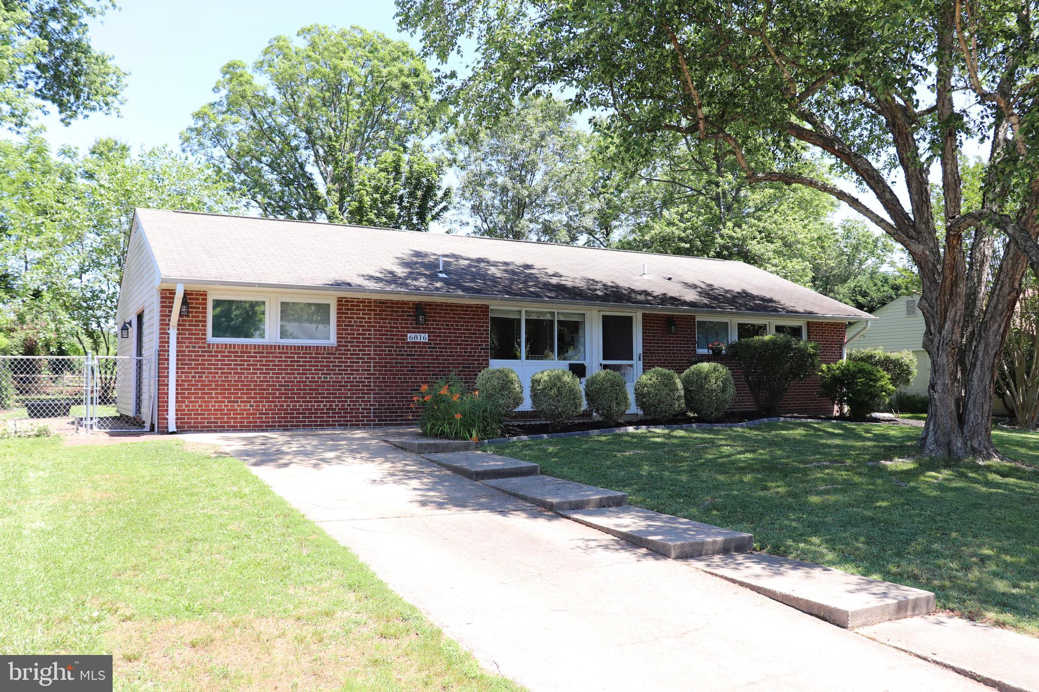 EDSALL PARK - Residential