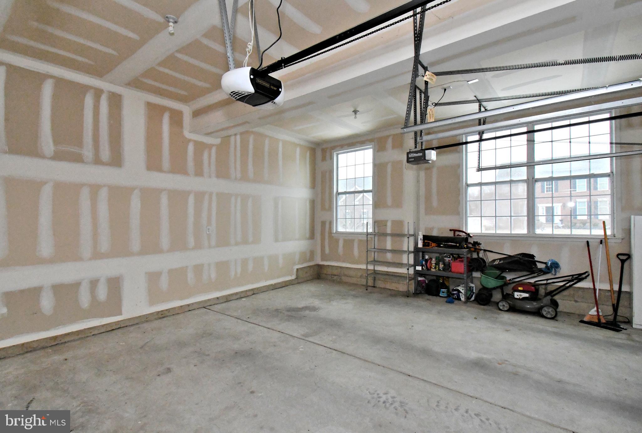 WARRINGTON GLEN - Residential