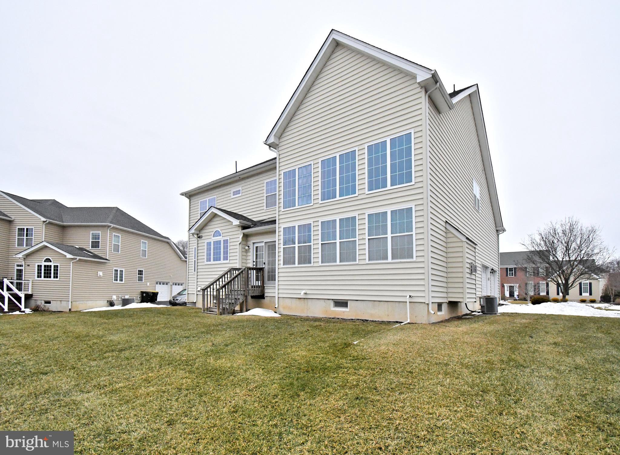 WARRINGTON GLEN - Residential