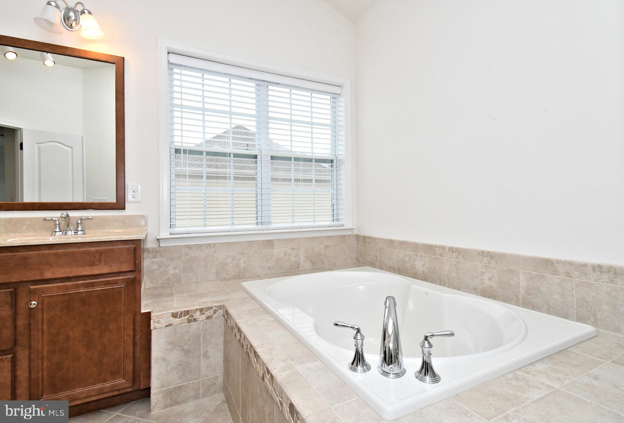 WARRINGTON GLEN - Residential