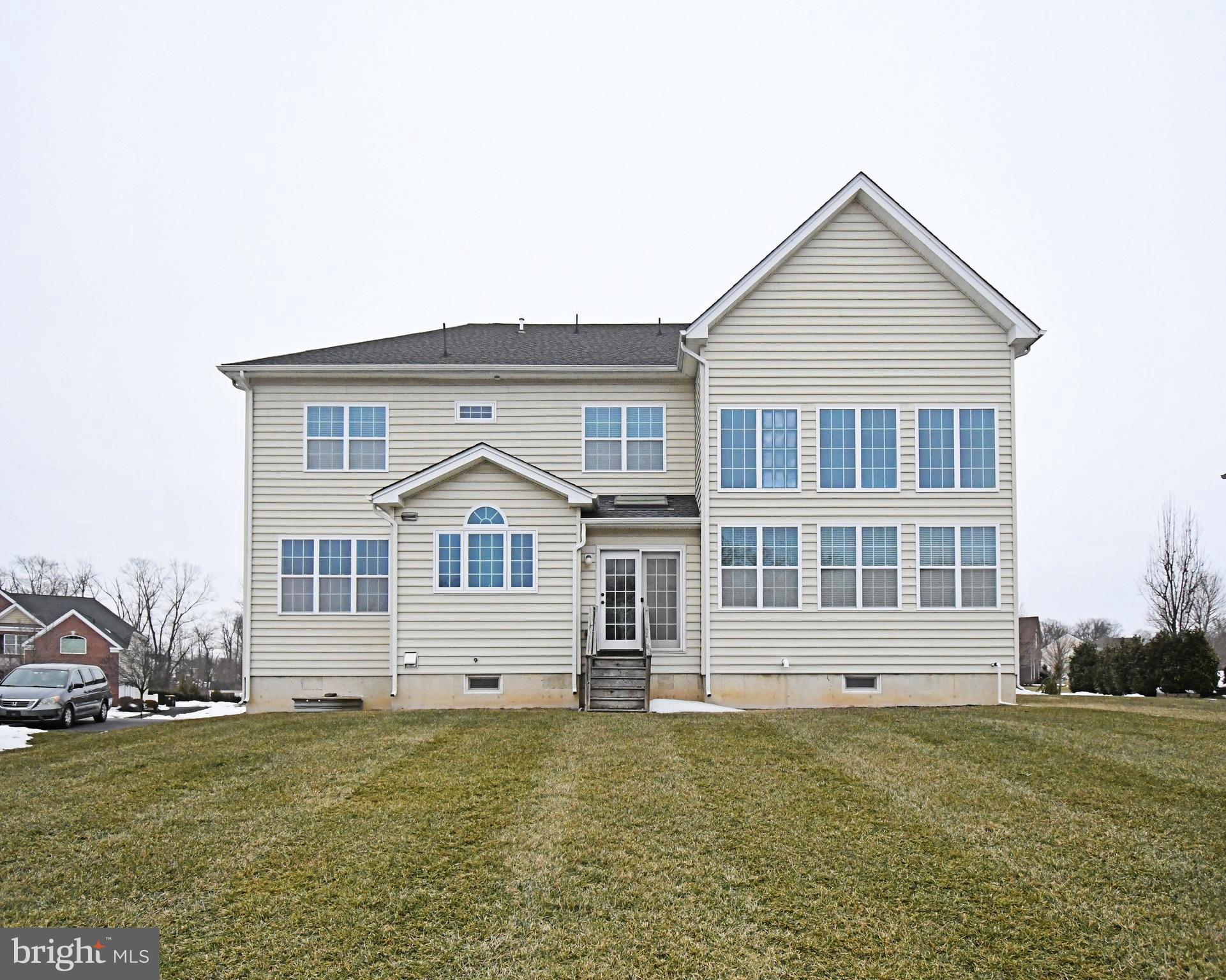 WARRINGTON GLEN - Residential