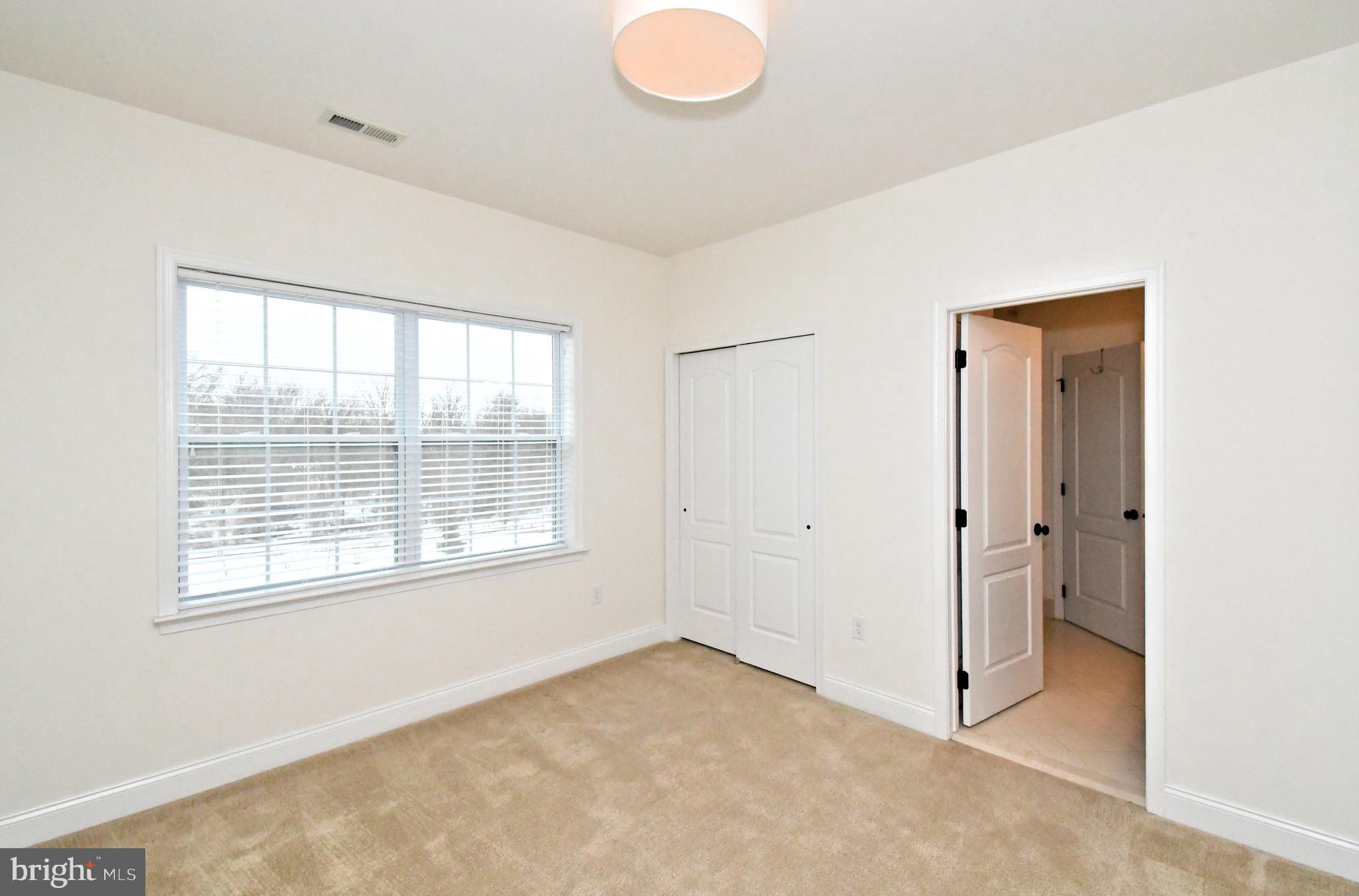 WARRINGTON GLEN - Residential