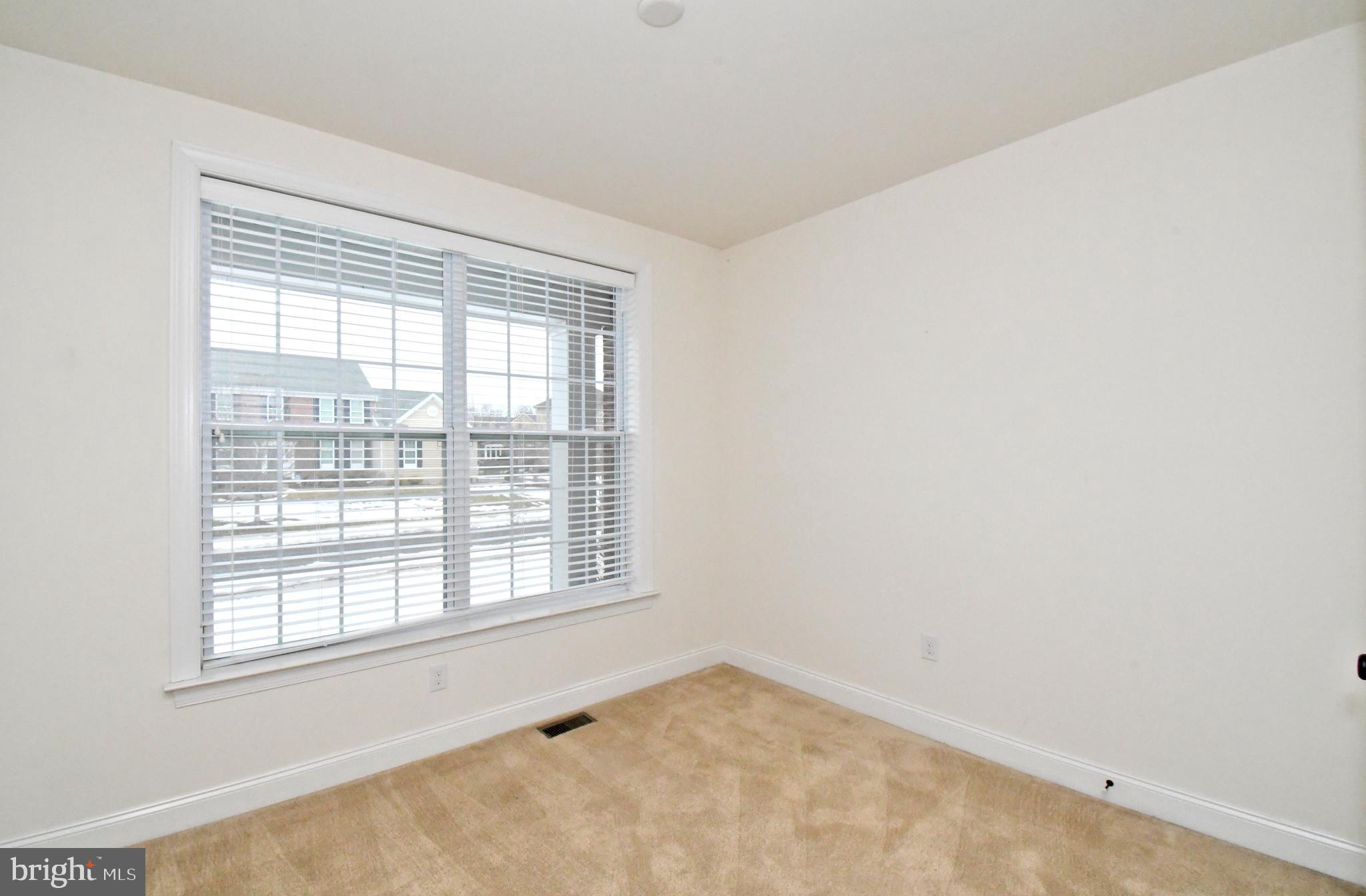 WARRINGTON GLEN - Residential