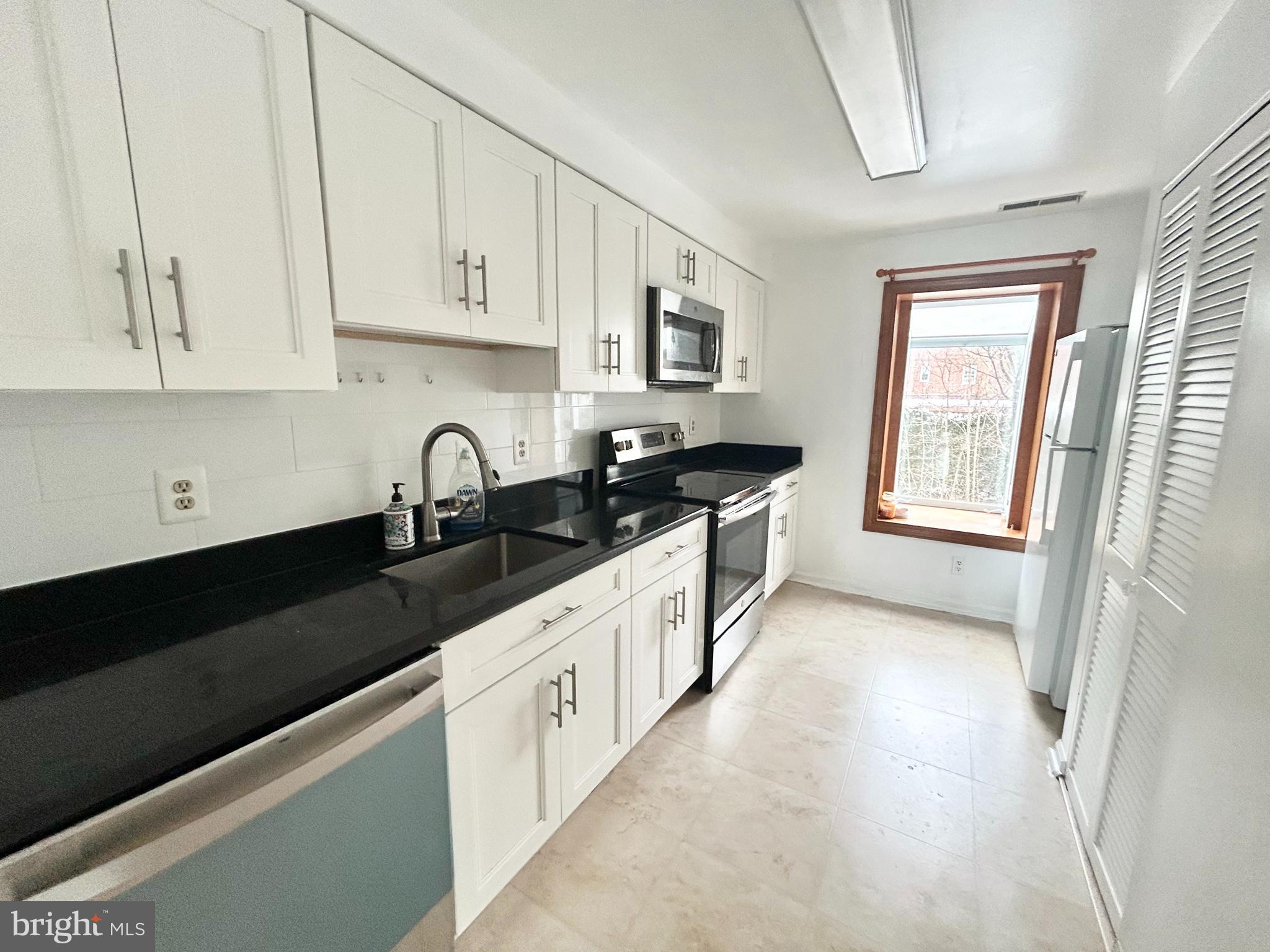 BRYN MAWR - Residential Lease