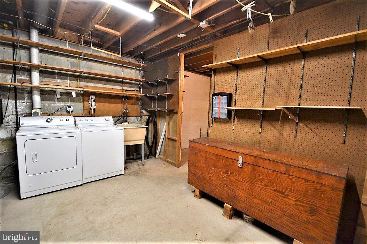 CHARTLEY TOWNHOUSES - Residential