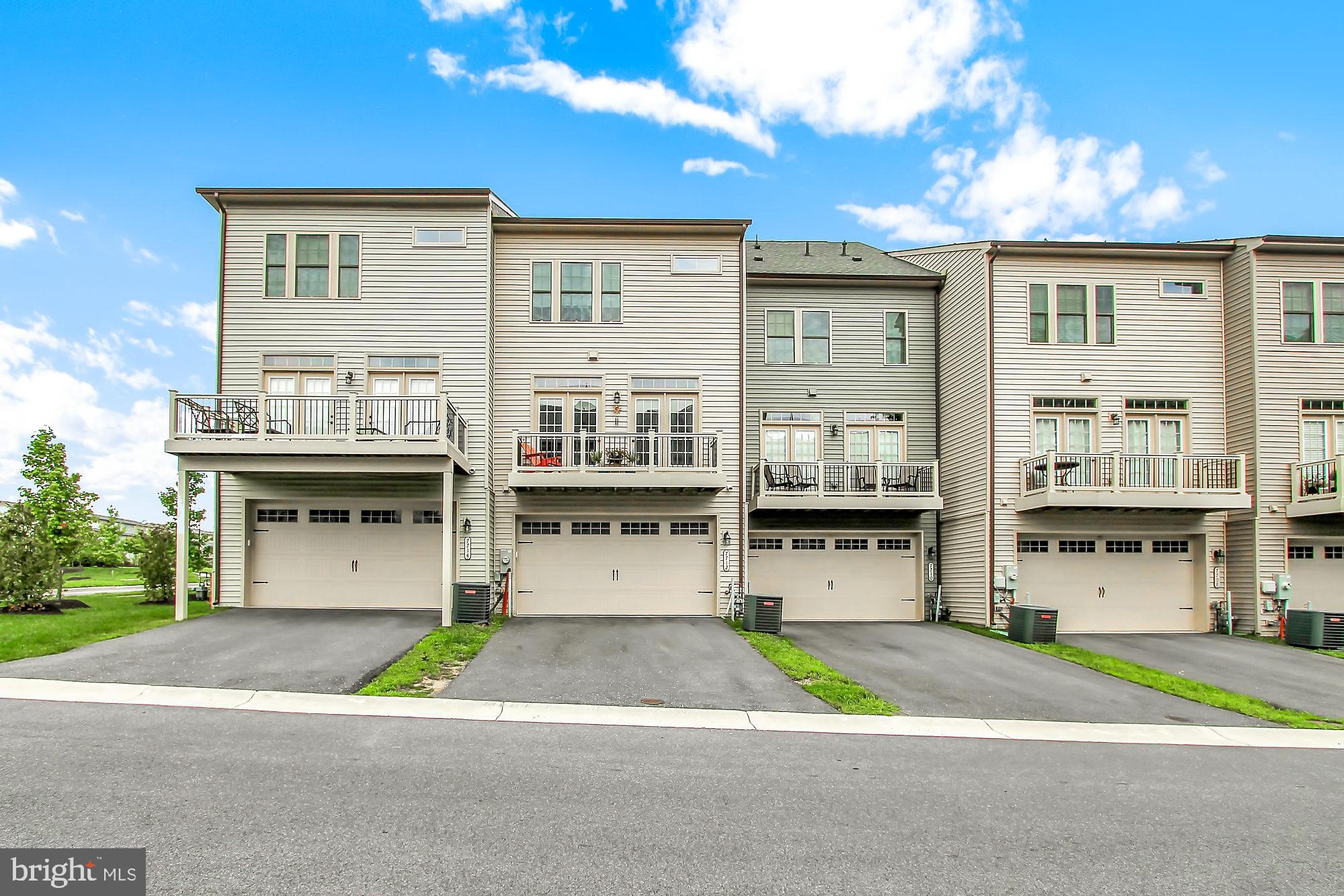 PARKSIDE - Residential Lease