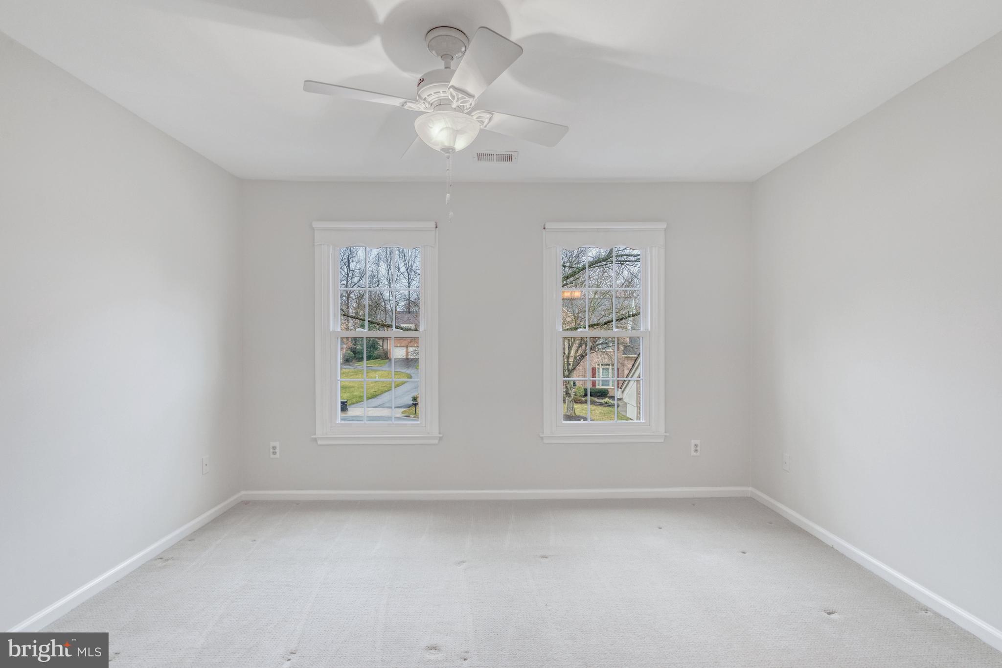 BARRINGTON - Residential