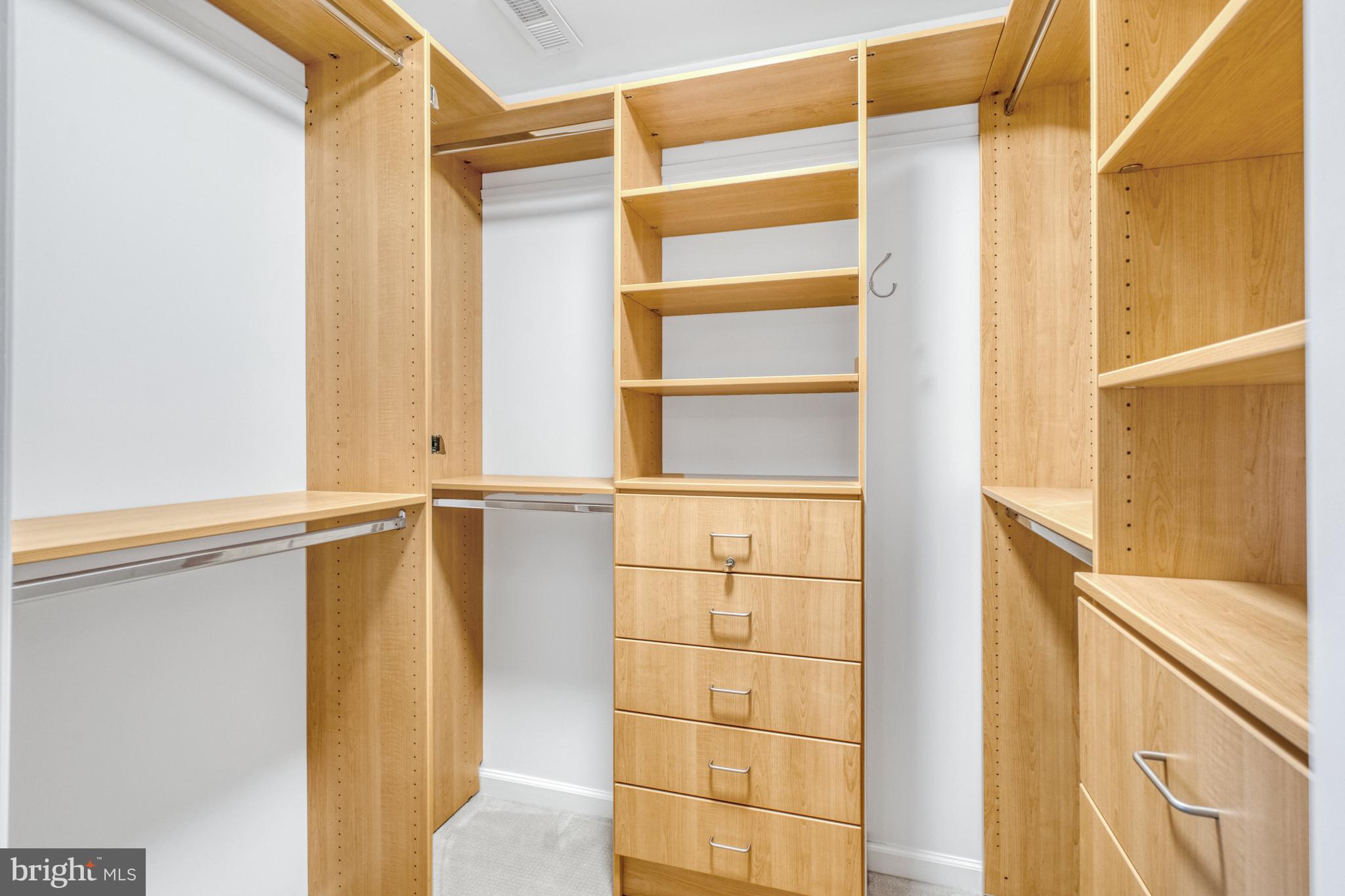 BARRINGTON - Residential