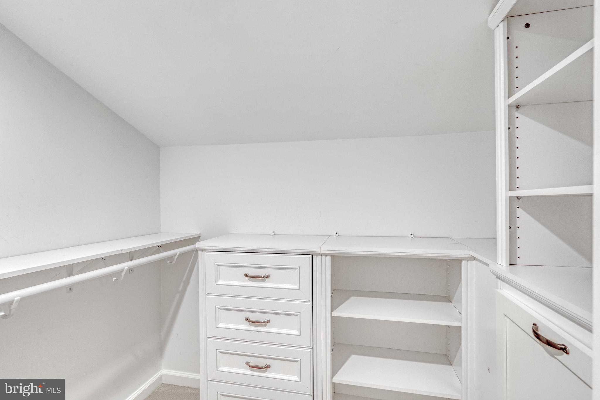 BARRINGTON - Residential