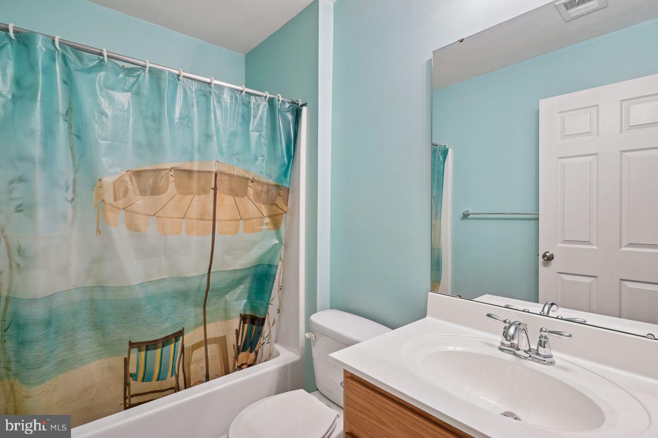 WINDHURST MANOR - Residential