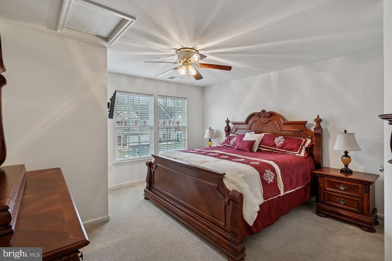 WINDHURST MANOR - Residential