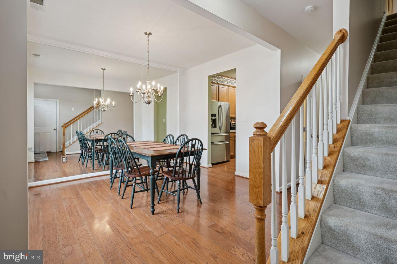 WINDHURST MANOR - Residential