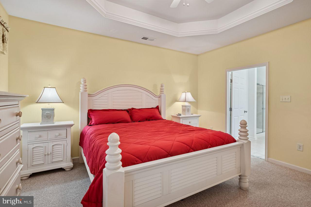 WINDHURST MANOR - Residential