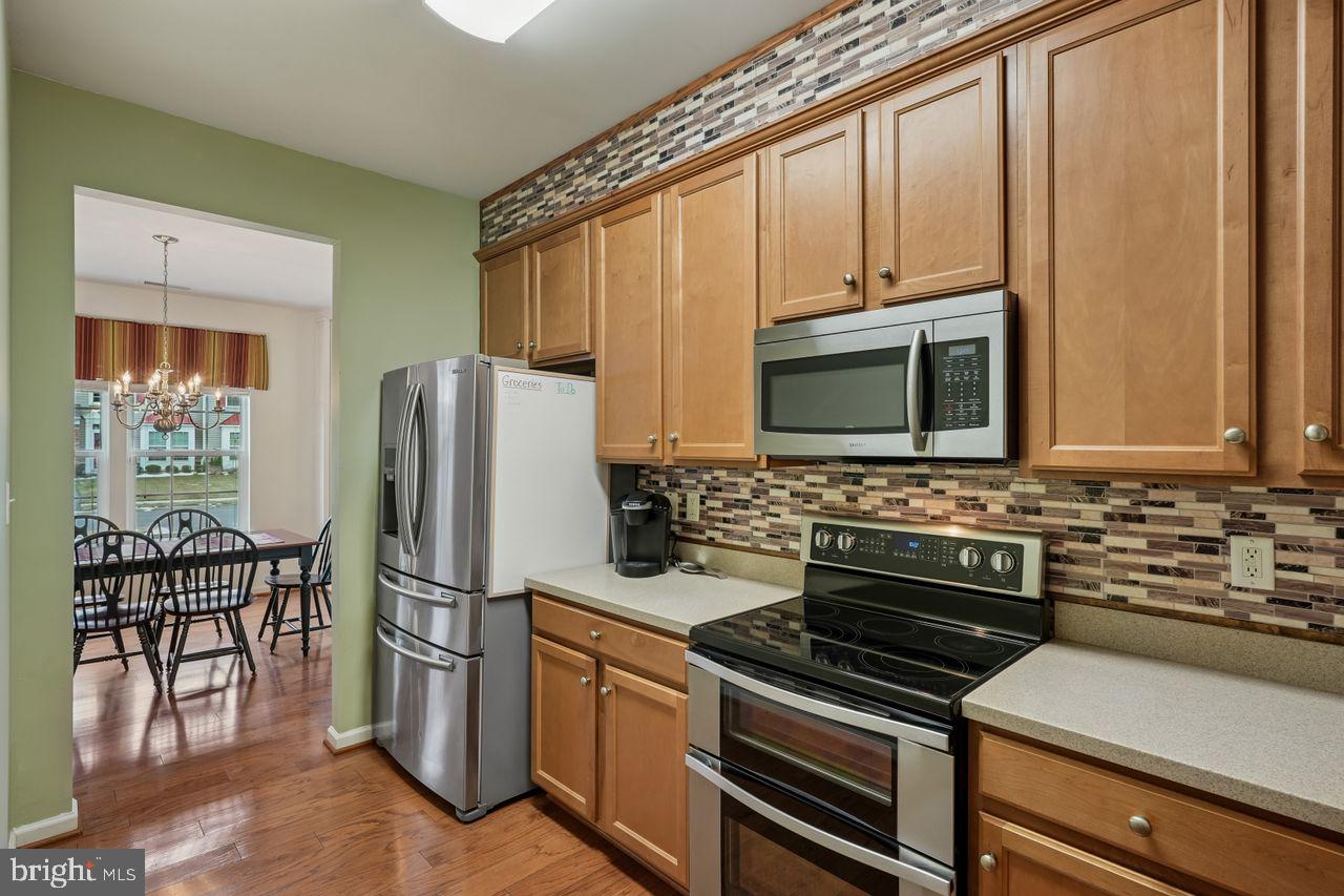 WINDHURST MANOR - Residential