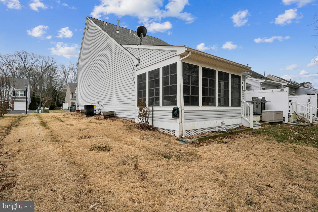 WINDHURST MANOR - Residential