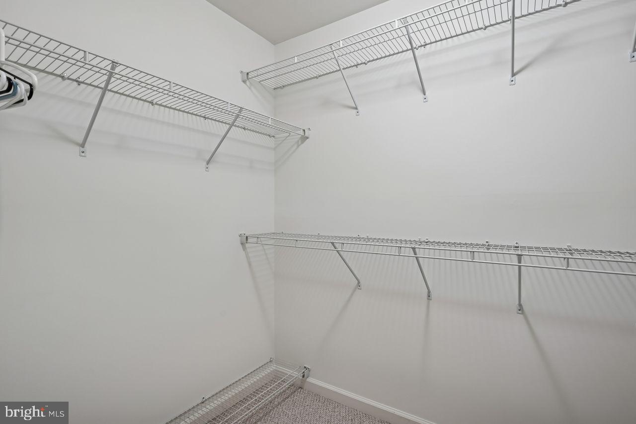 WINDHURST MANOR - Residential