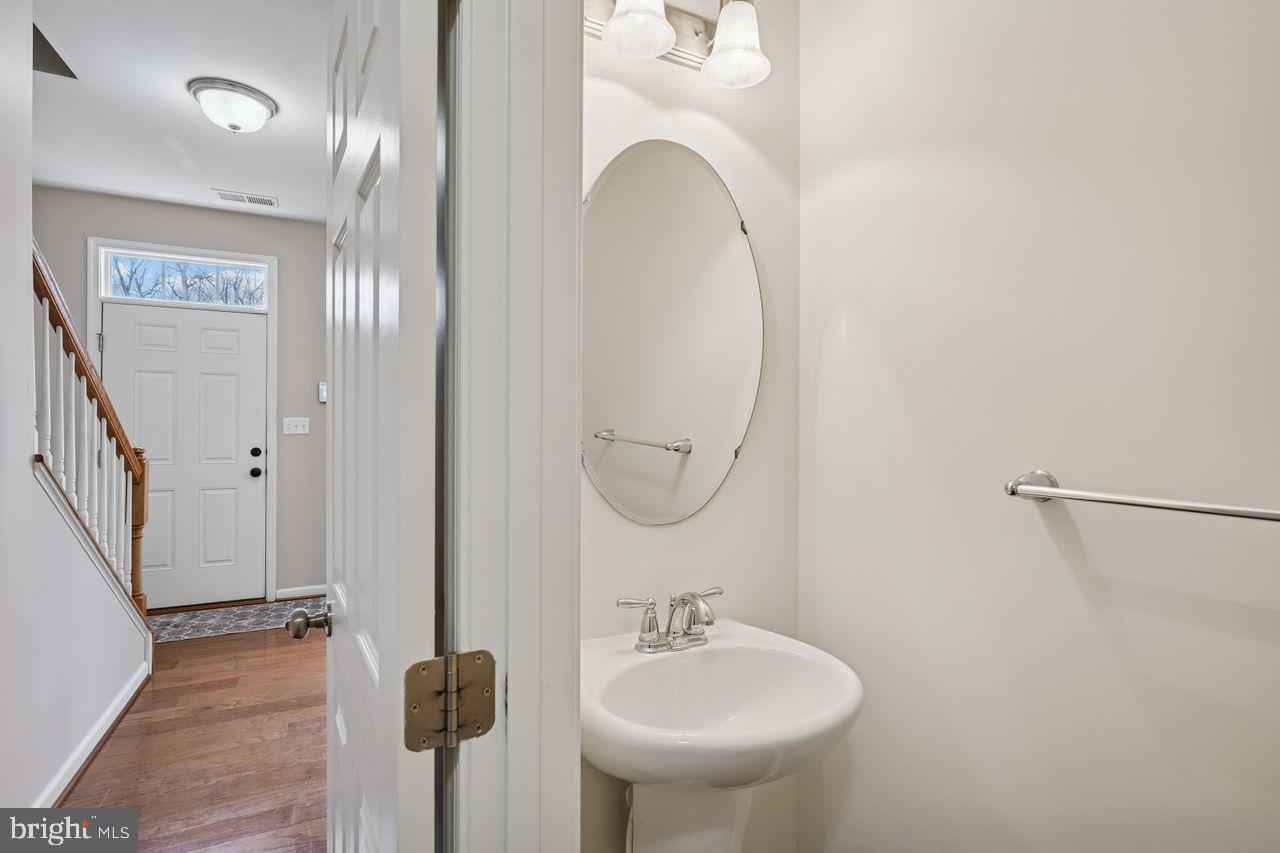 WINDHURST MANOR - Residential