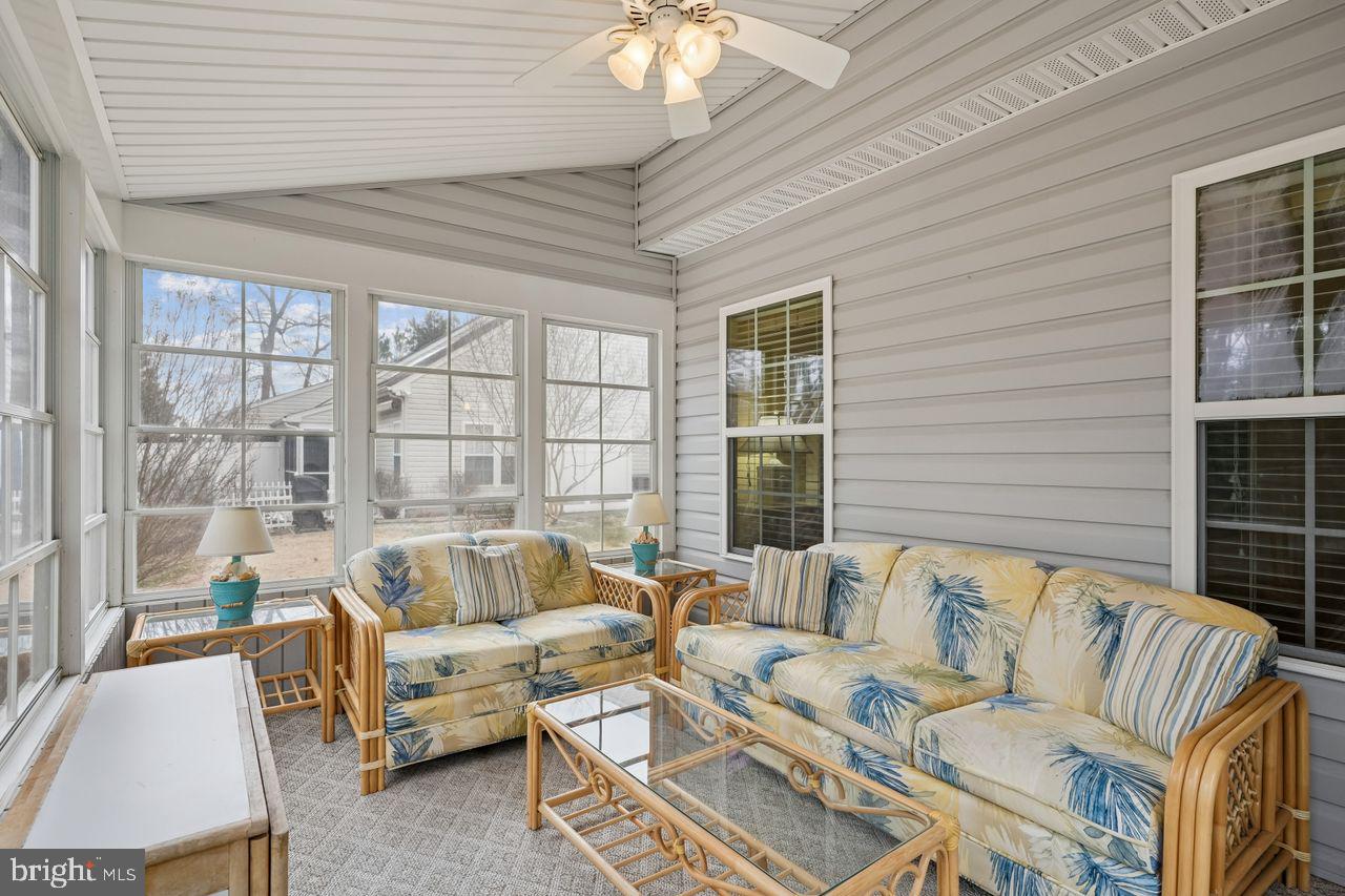 WINDHURST MANOR - Residential