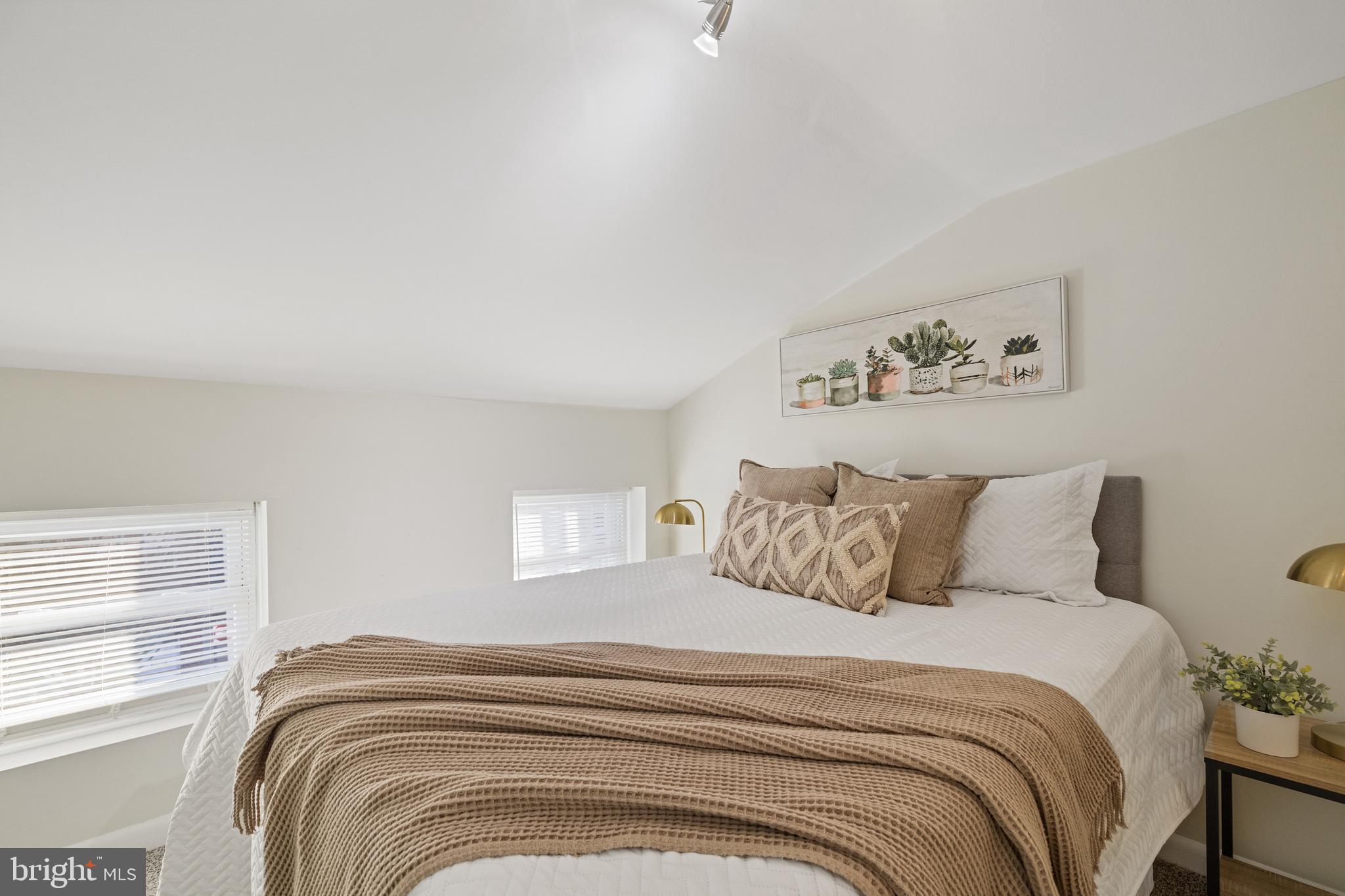 WASHINGTON VILLAGE - Residential