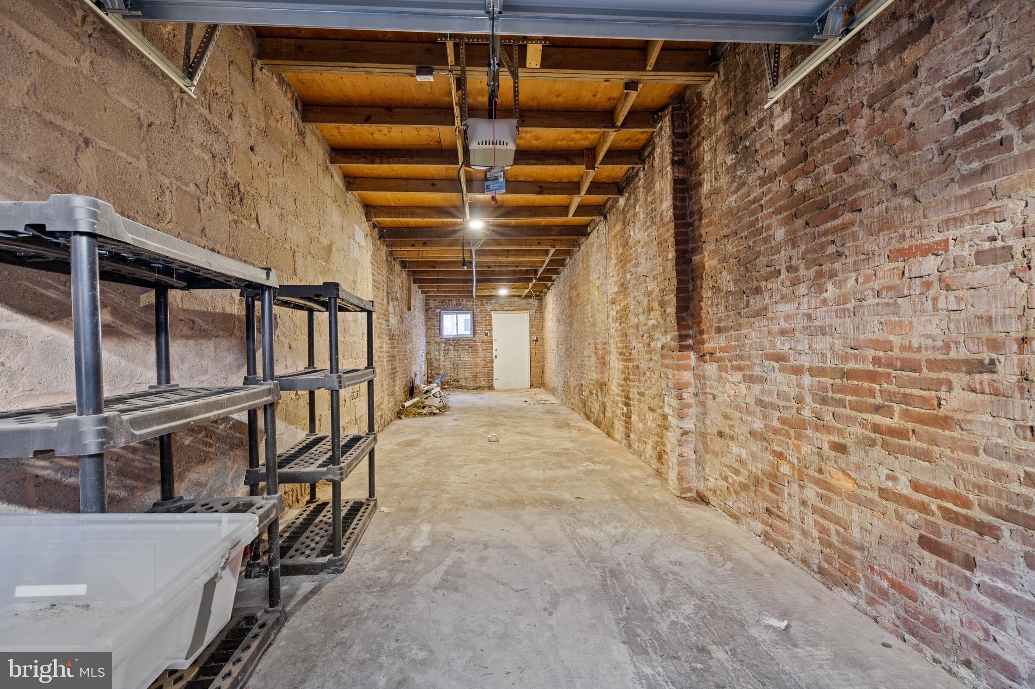 WASHINGTON VILLAGE - Residential