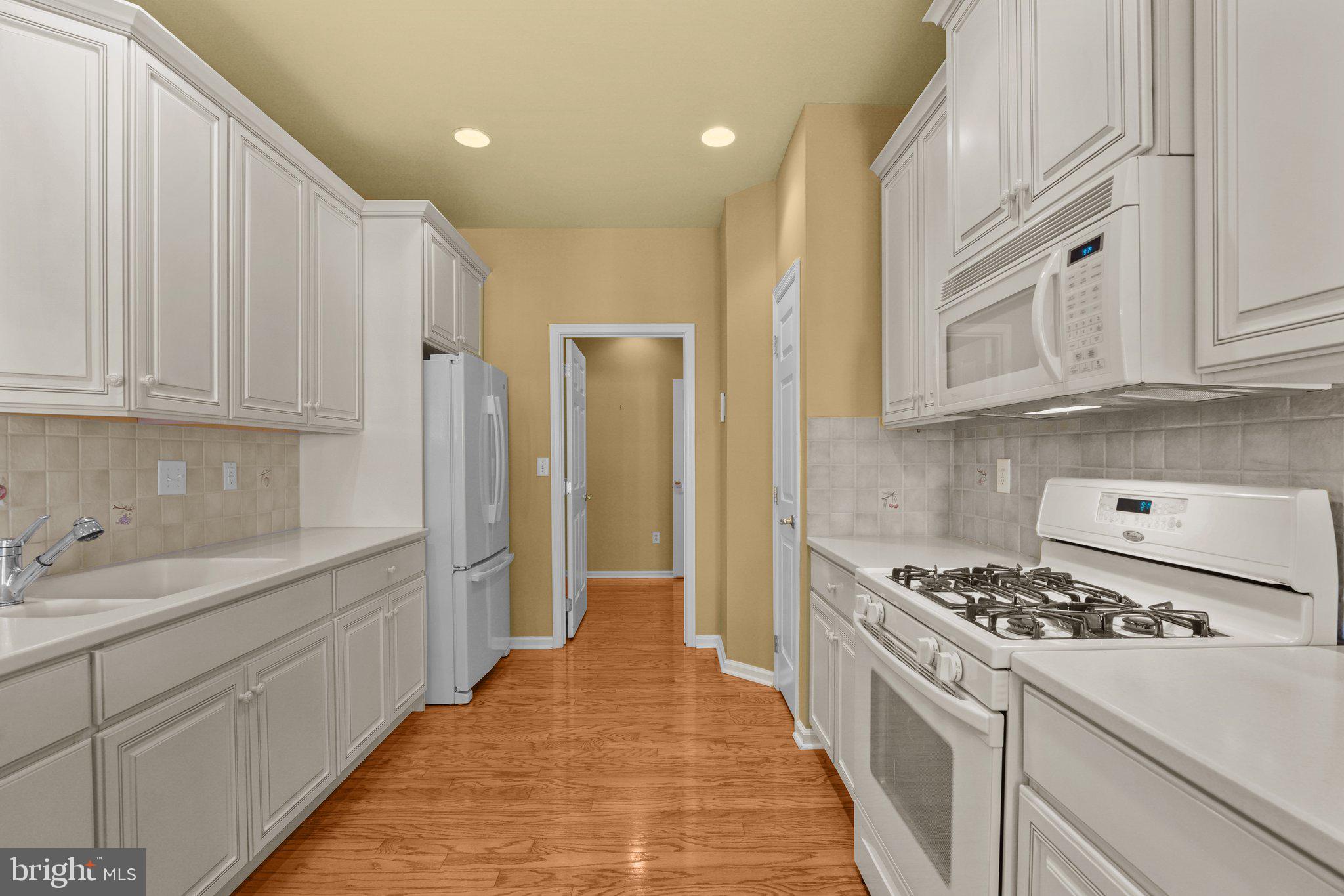 VILLAS AT SHADYBRO - Residential