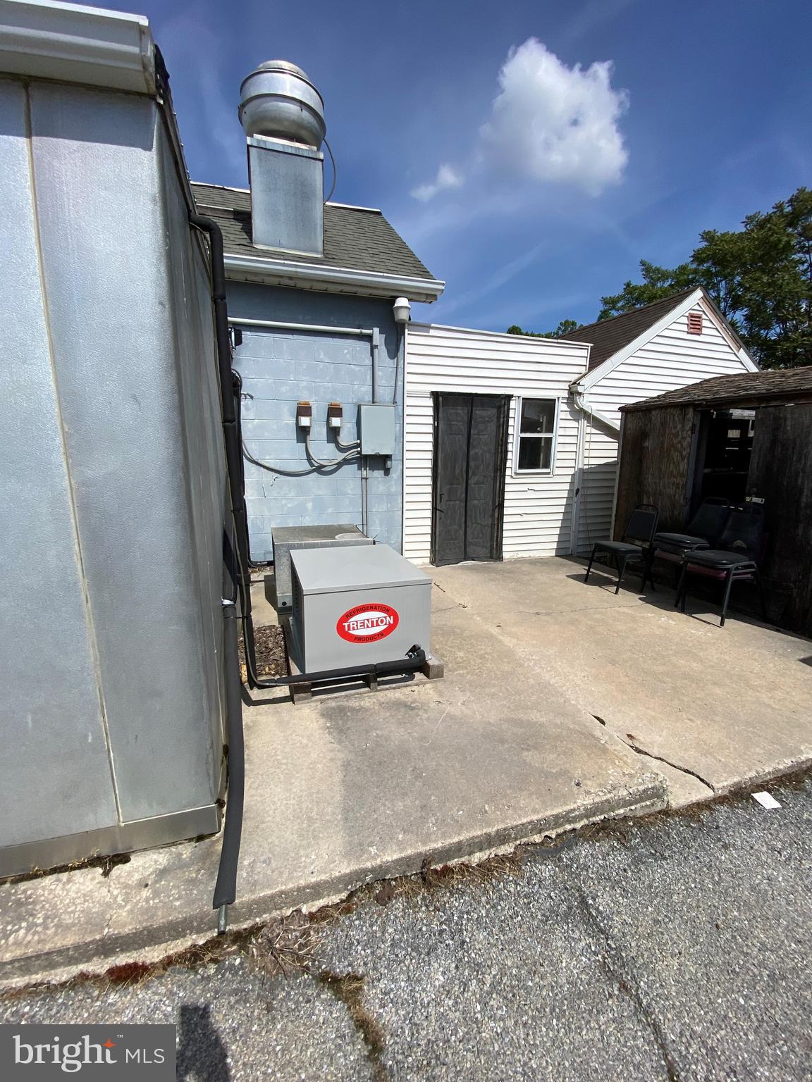 5408 LINCOLN HIGHWAY W