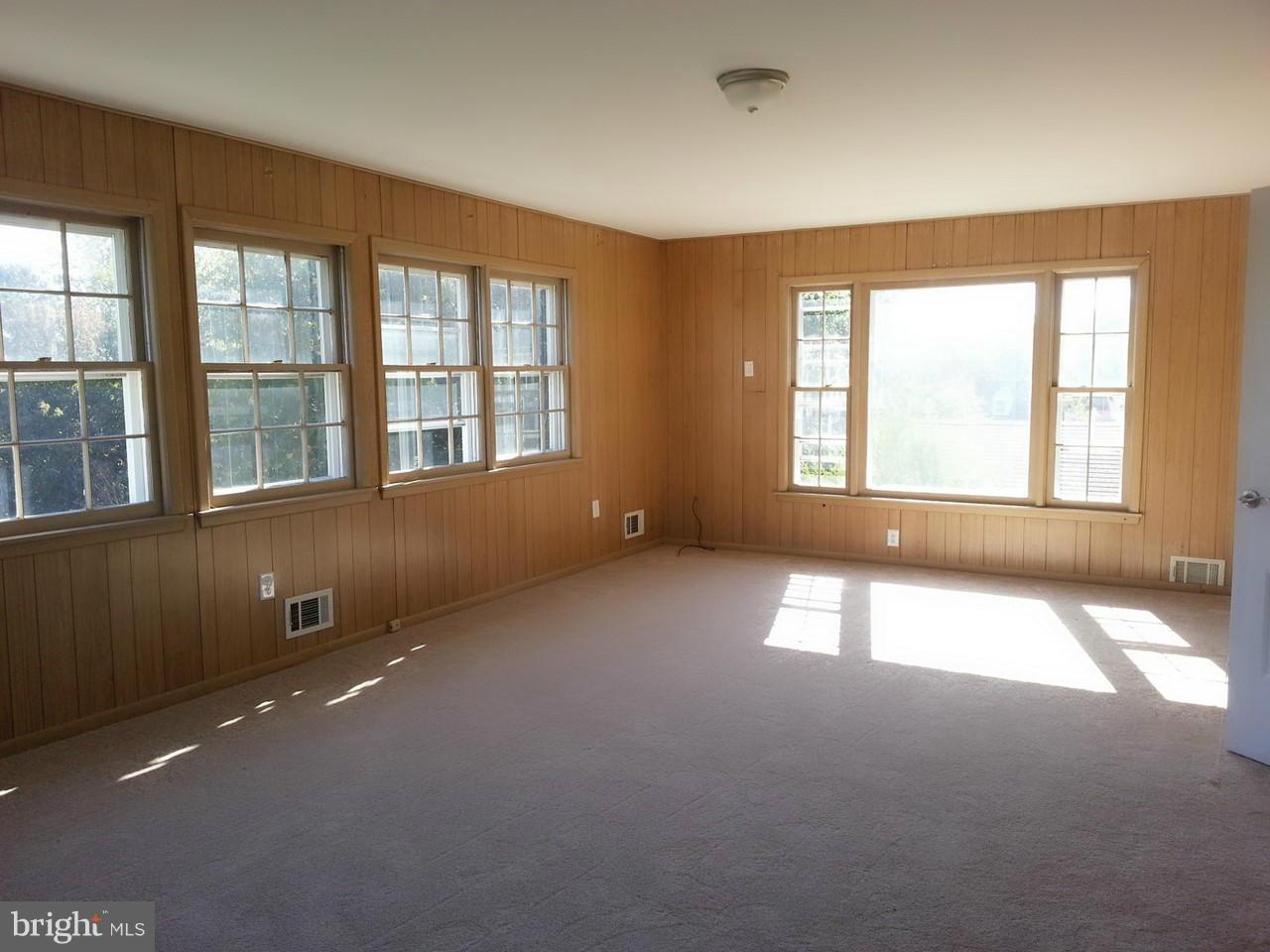 CHESTNUT HILLS - Residential