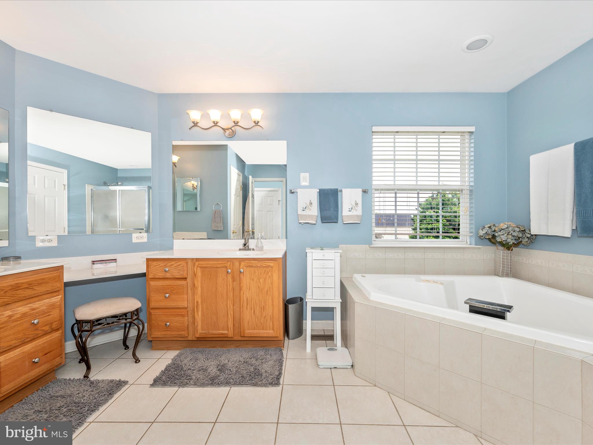 GREEN HILL MANOR - Residential