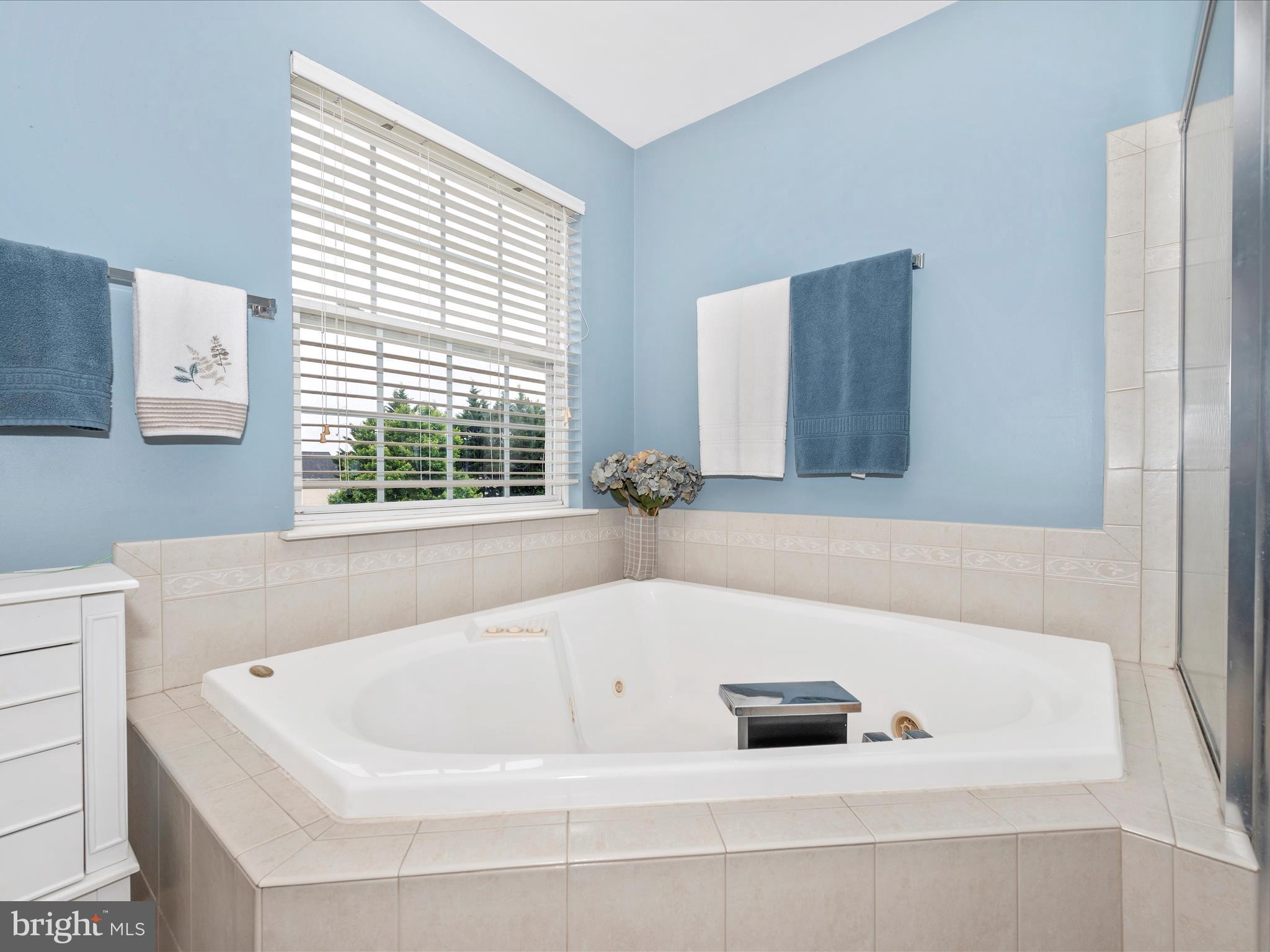 GREEN HILL MANOR - Residential