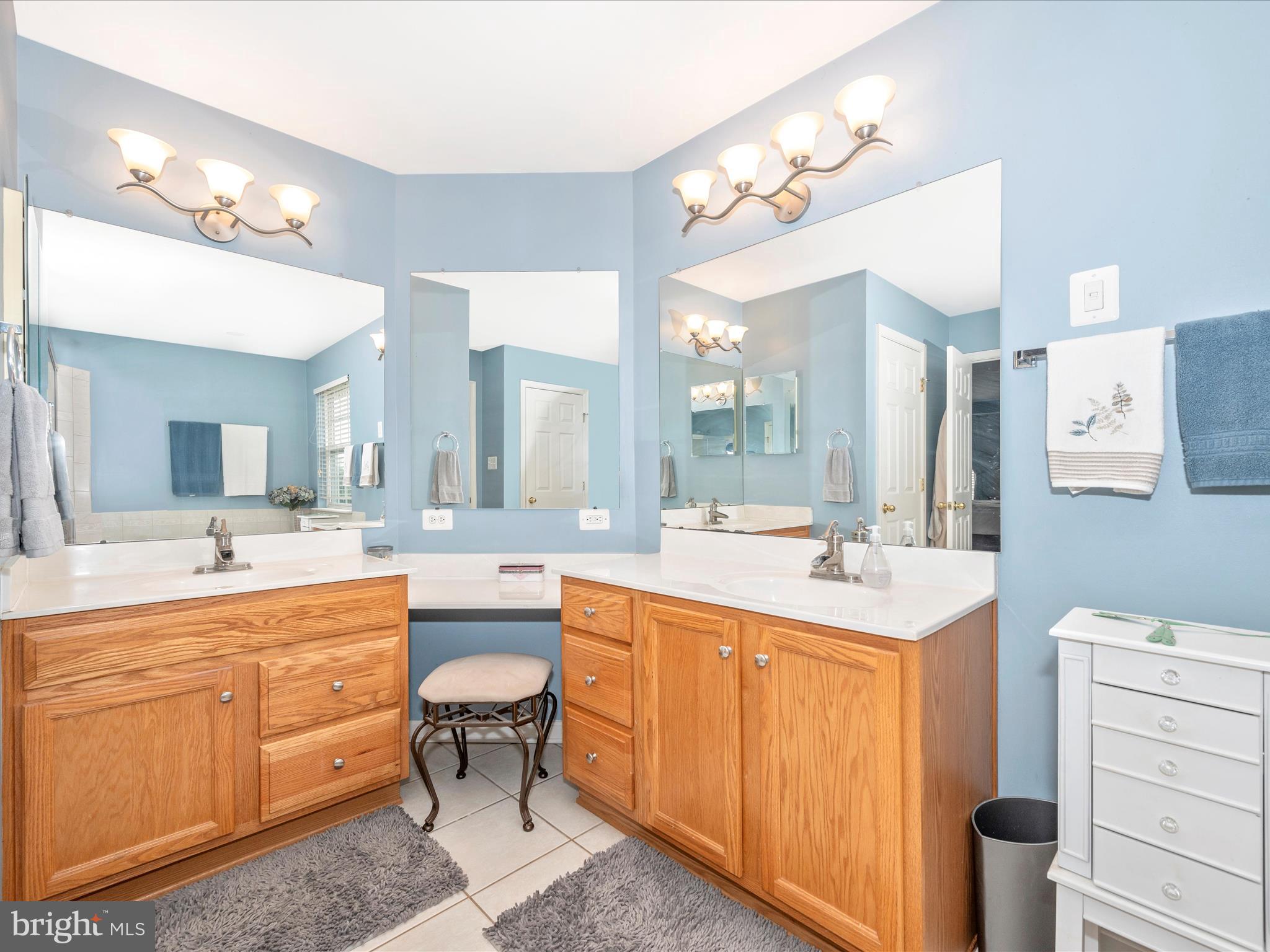 GREEN HILL MANOR - Residential