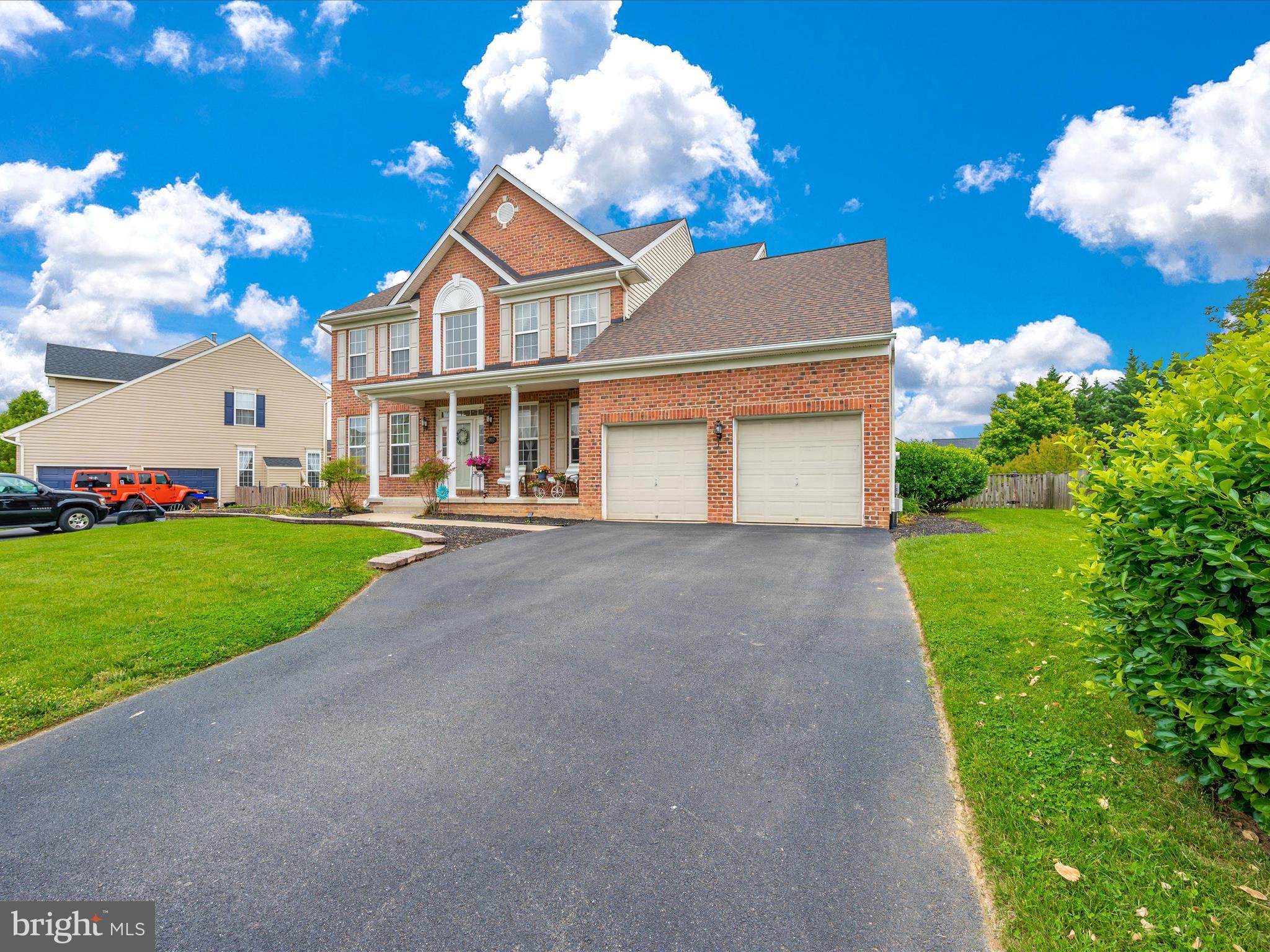 GREEN HILL MANOR - Residential