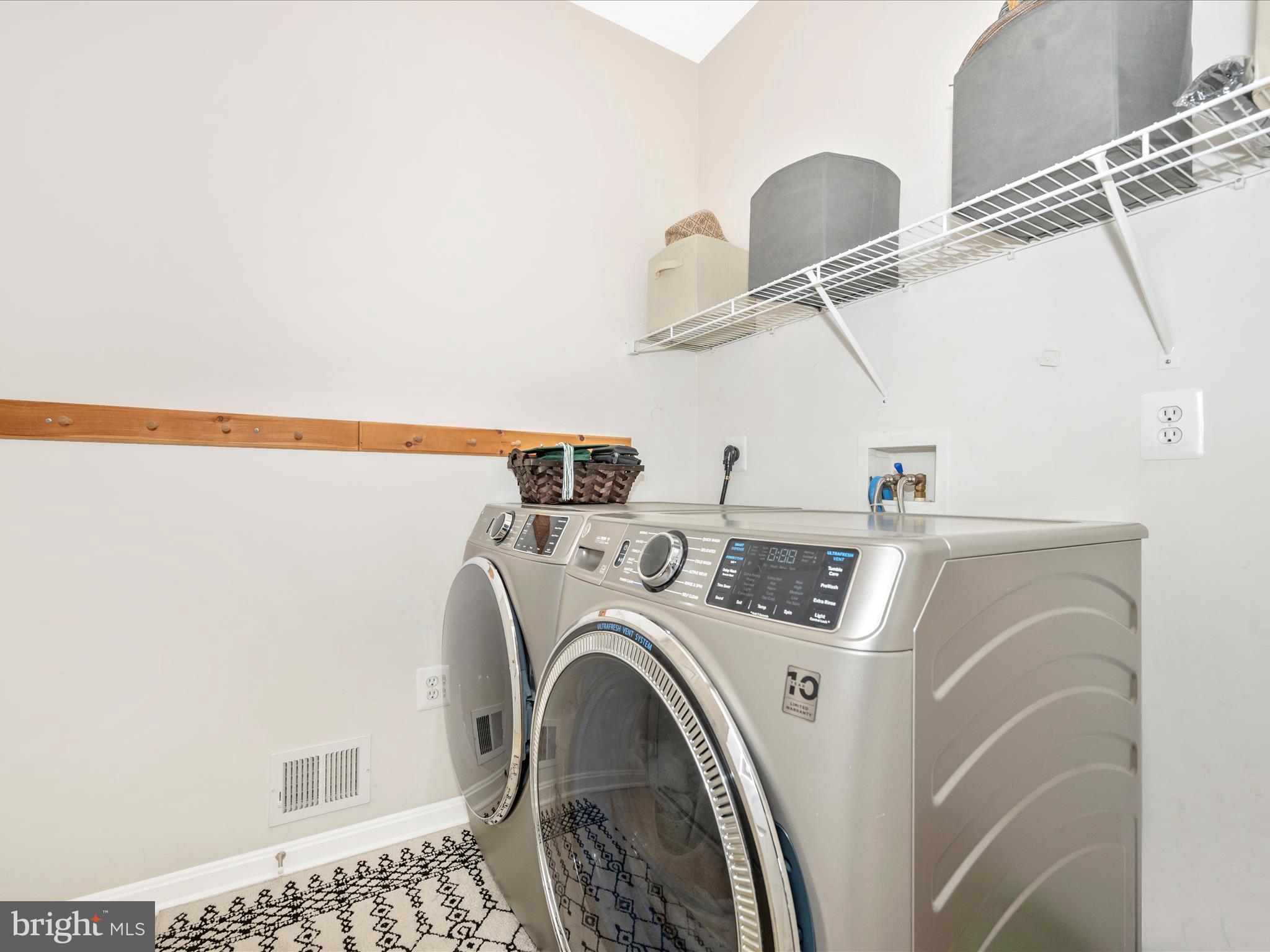 GREEN HILL MANOR - Residential