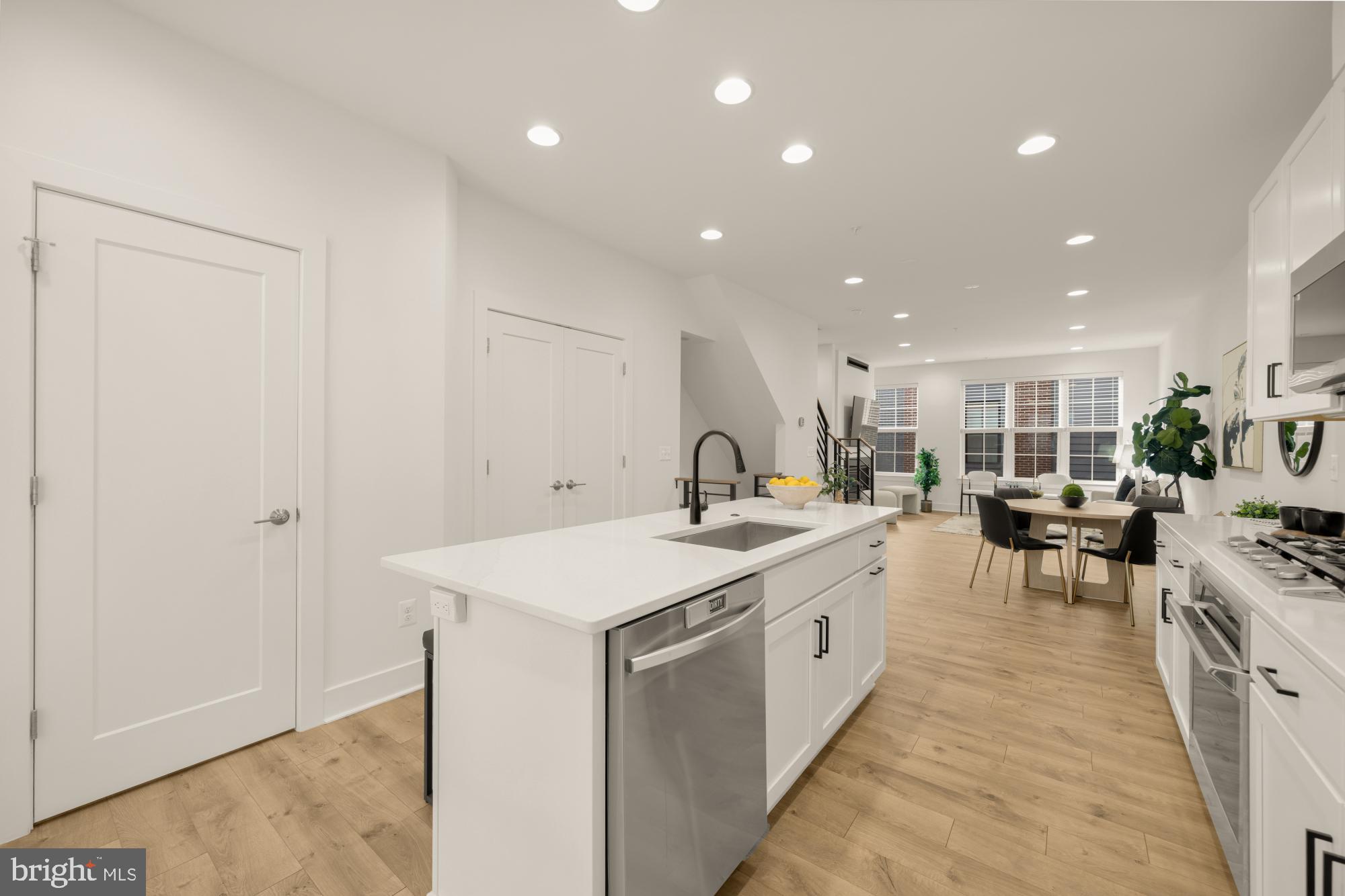 RESTON STATION - Residential