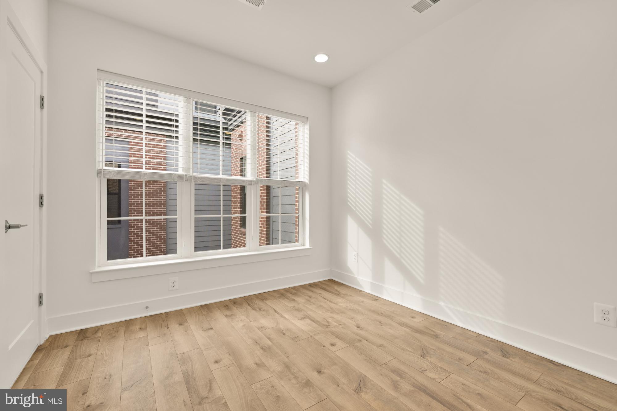 RESTON STATION - Residential