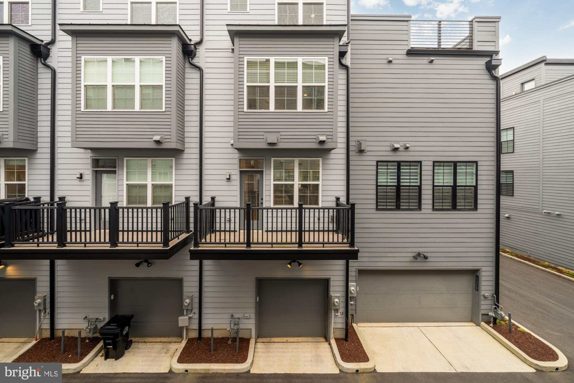 RESTON STATION - Residential