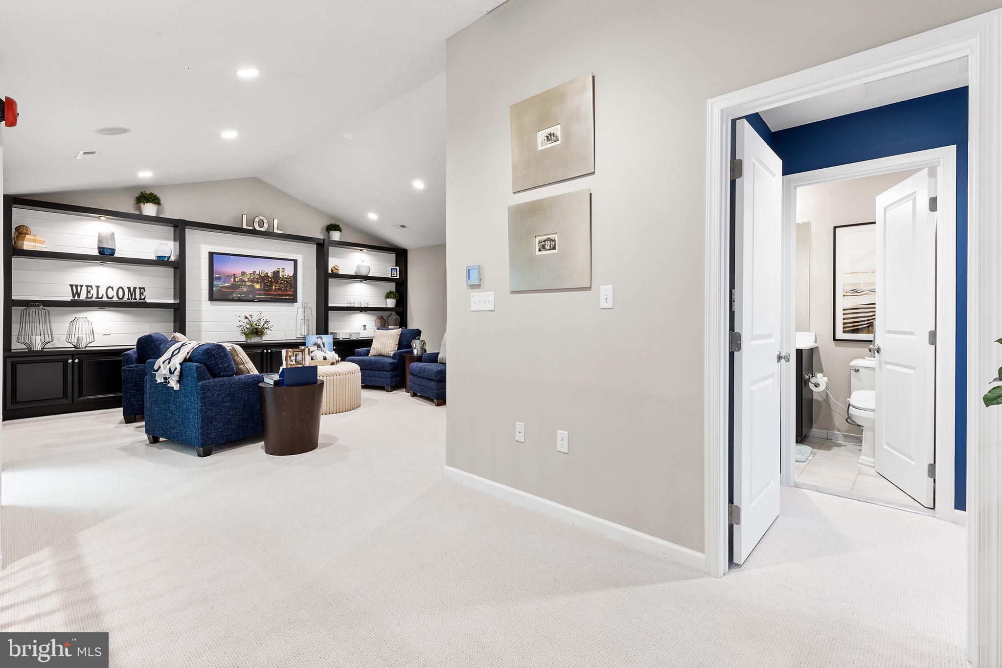 REGENCY AT HILLTOWN - Residential