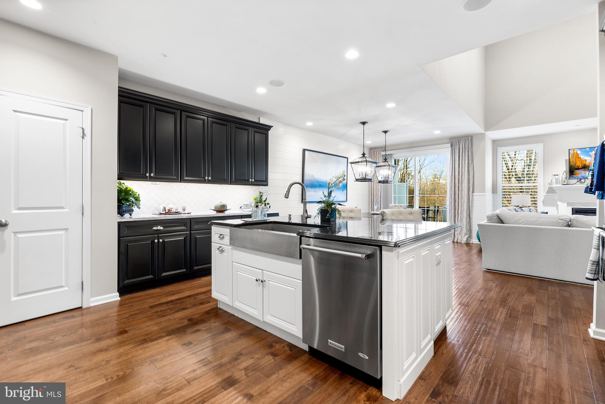 REGENCY AT HILLTOWN - Residential