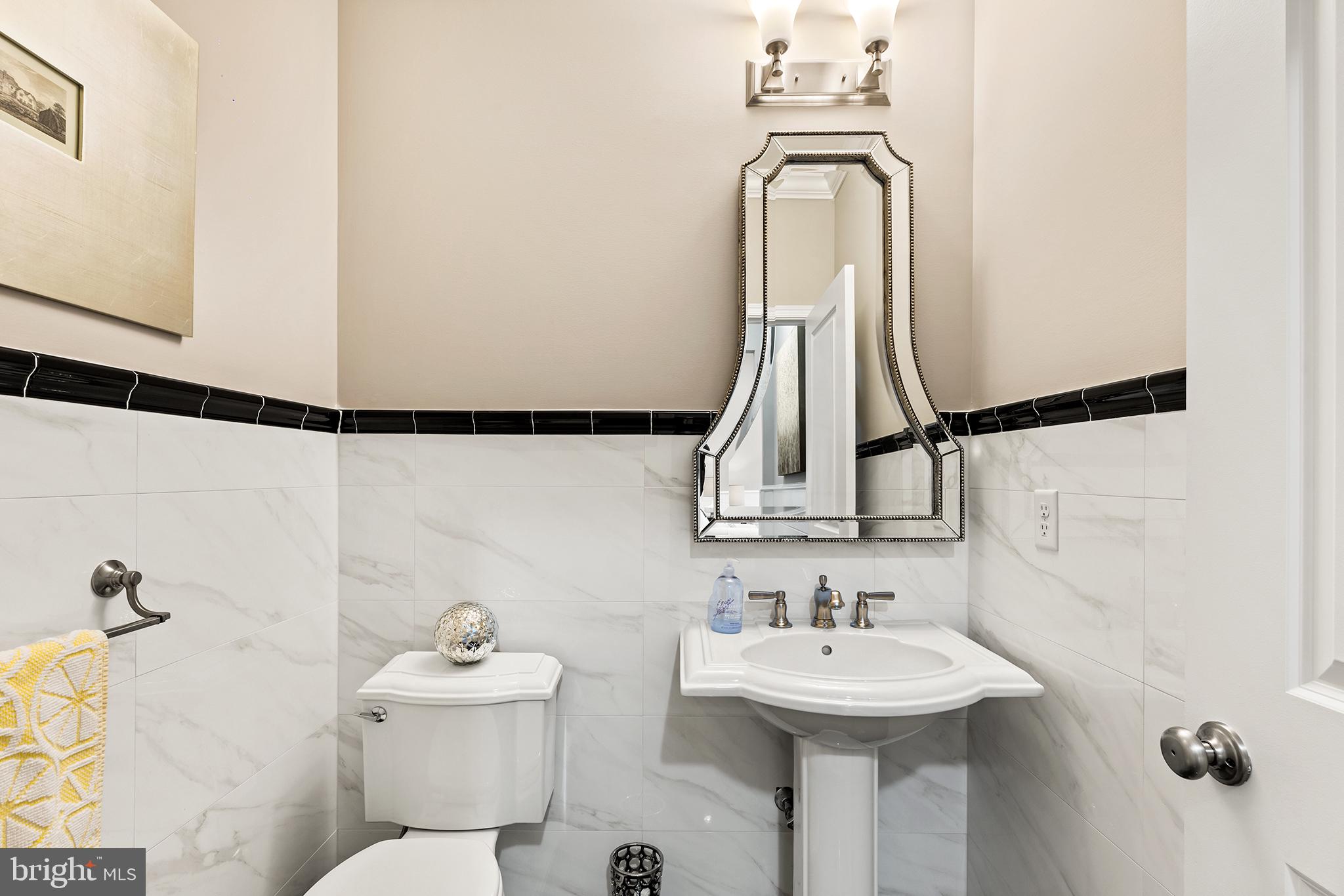 REGENCY AT HILLTOWN - Residential