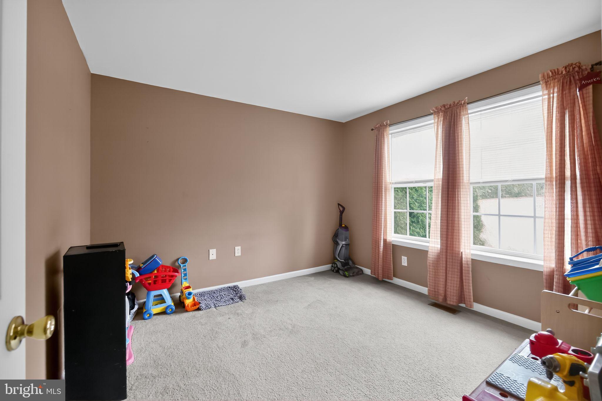 STONEBROOK VILLAGE - Residential