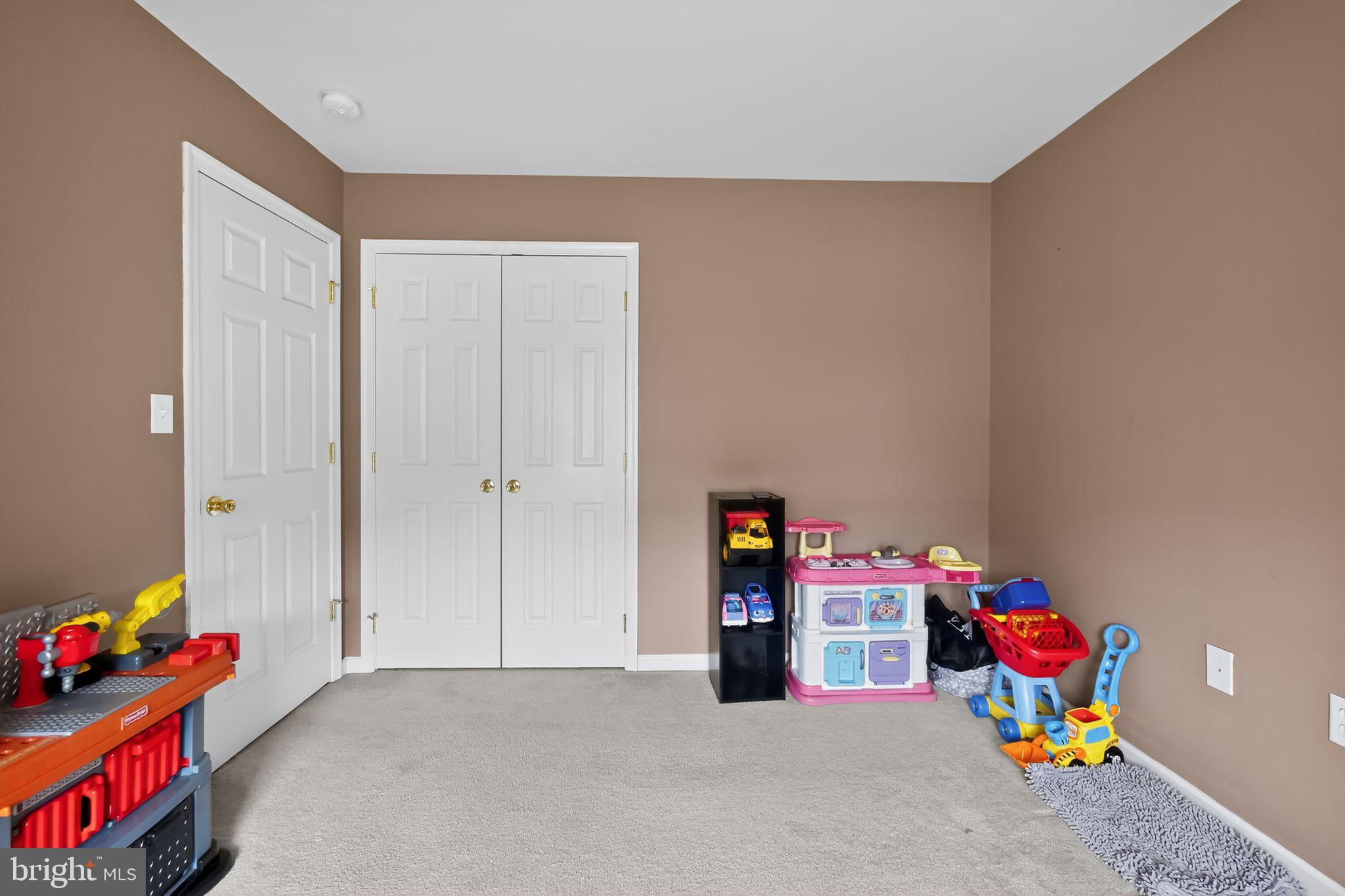 STONEBROOK VILLAGE - Residential