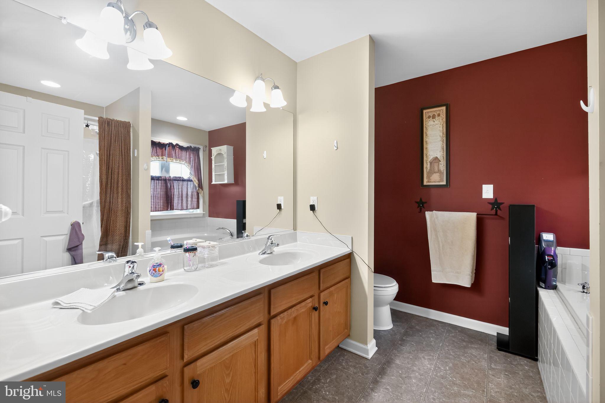 STONEBROOK VILLAGE - Residential