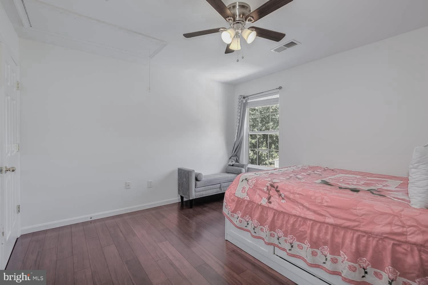 ASHLEY'S CROSSING - Residential