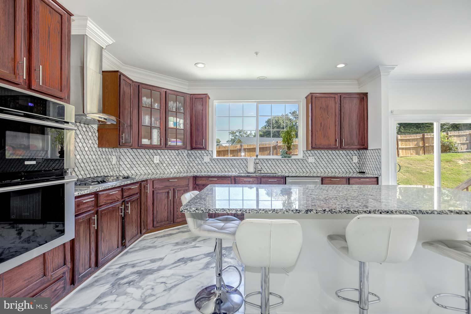 ASHLEY'S CROSSING - Residential