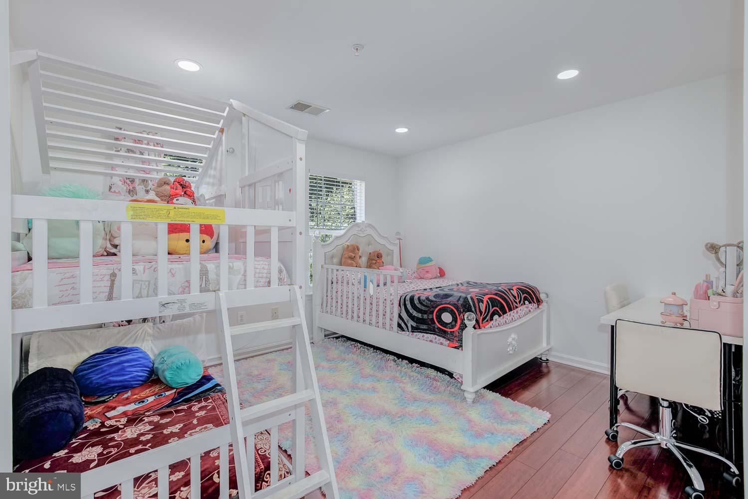 ASHLEY'S CROSSING - Residential